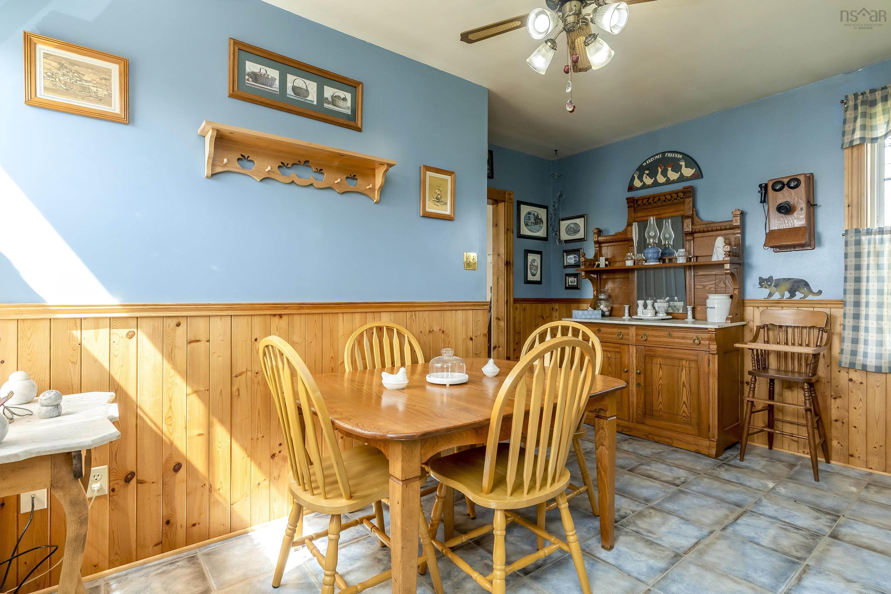 $650,000.00: 5454 Granville Road, Granville Ferry