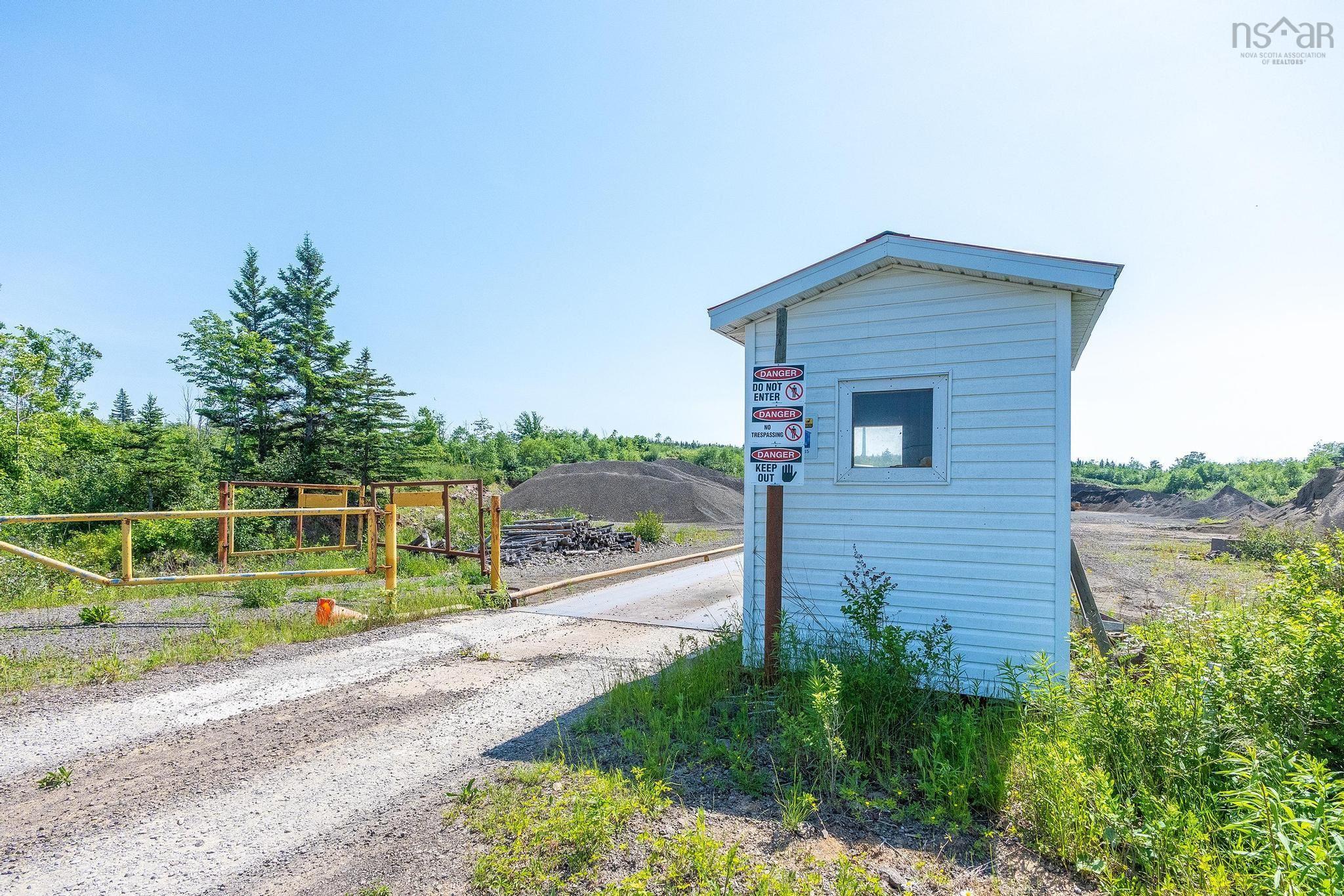 $1,400,000.00: 769 Culloden Road, Mount Pleasant