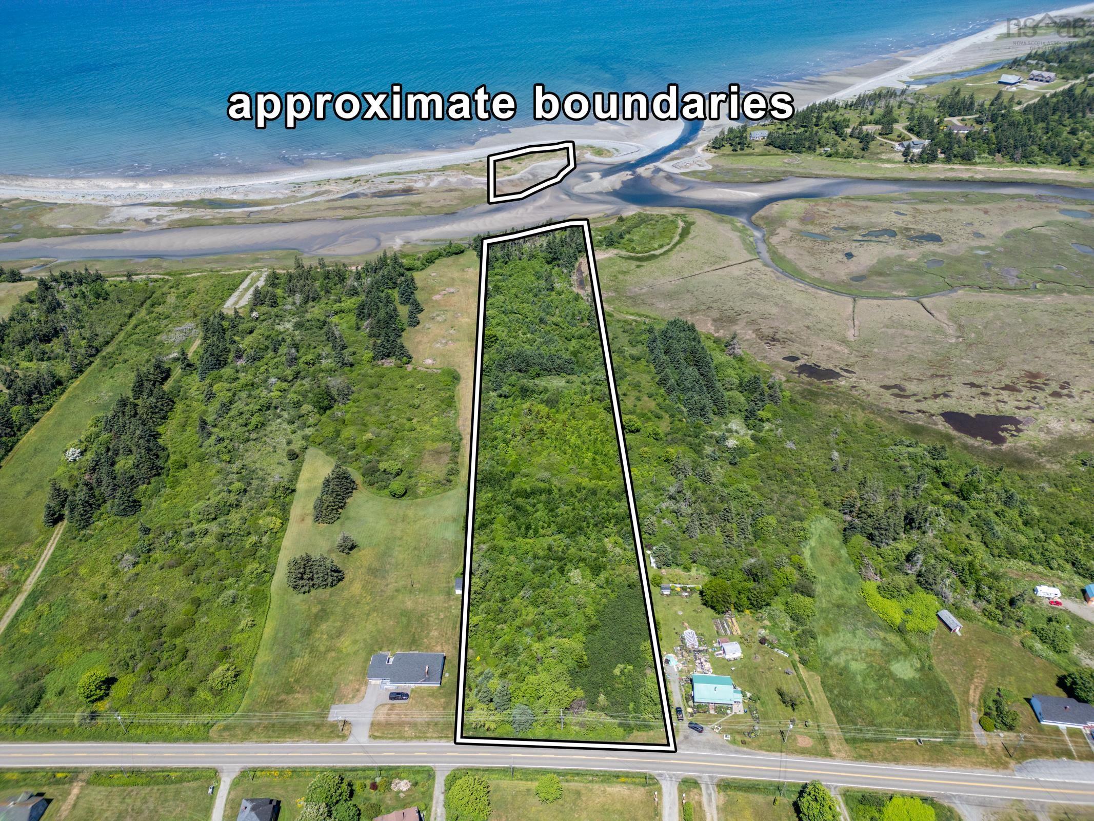 $195,000.00: Lot Highway 1, Grosses Coques