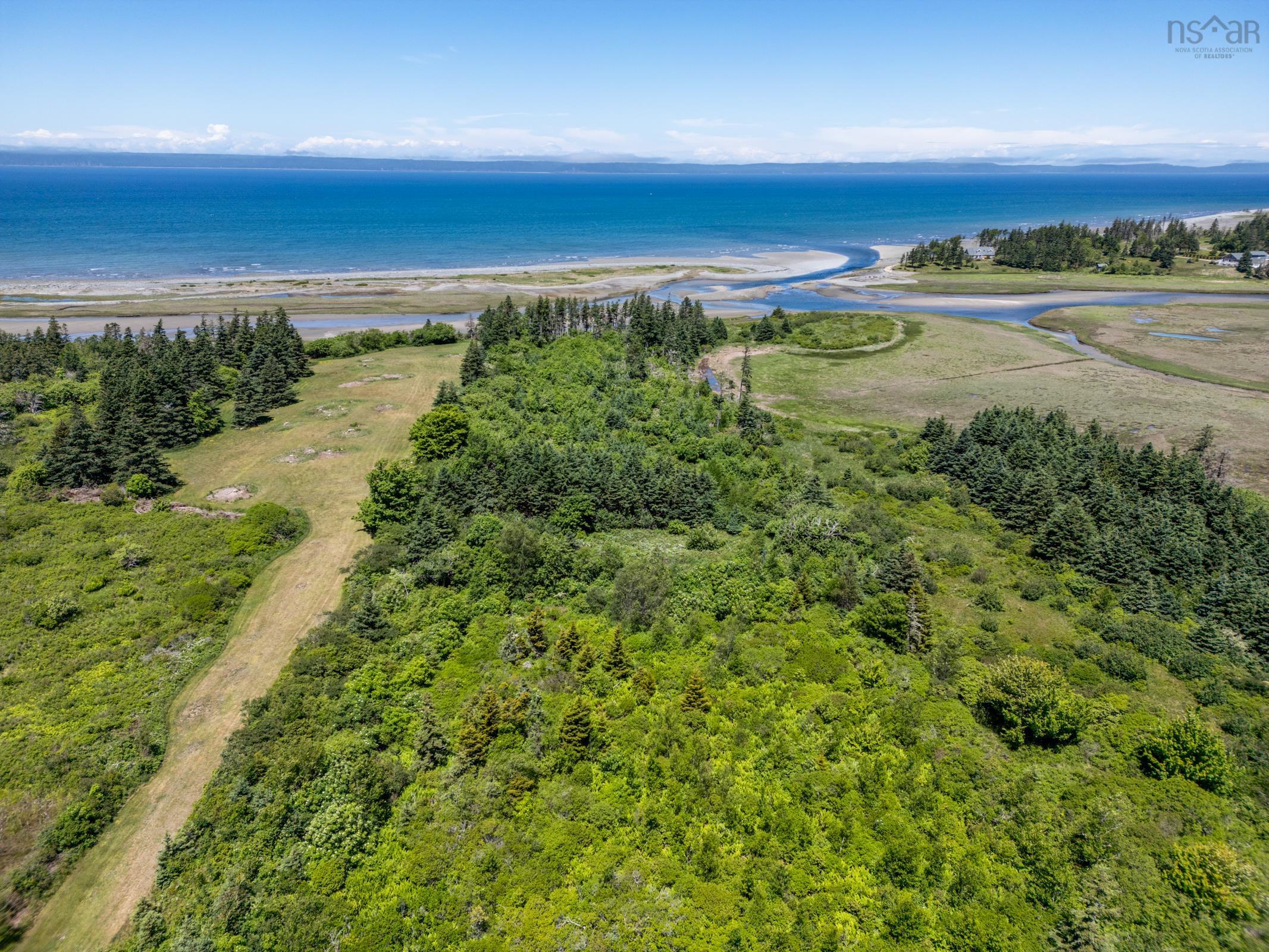 $195,000.00: Lot Highway 1, Grosses Coques