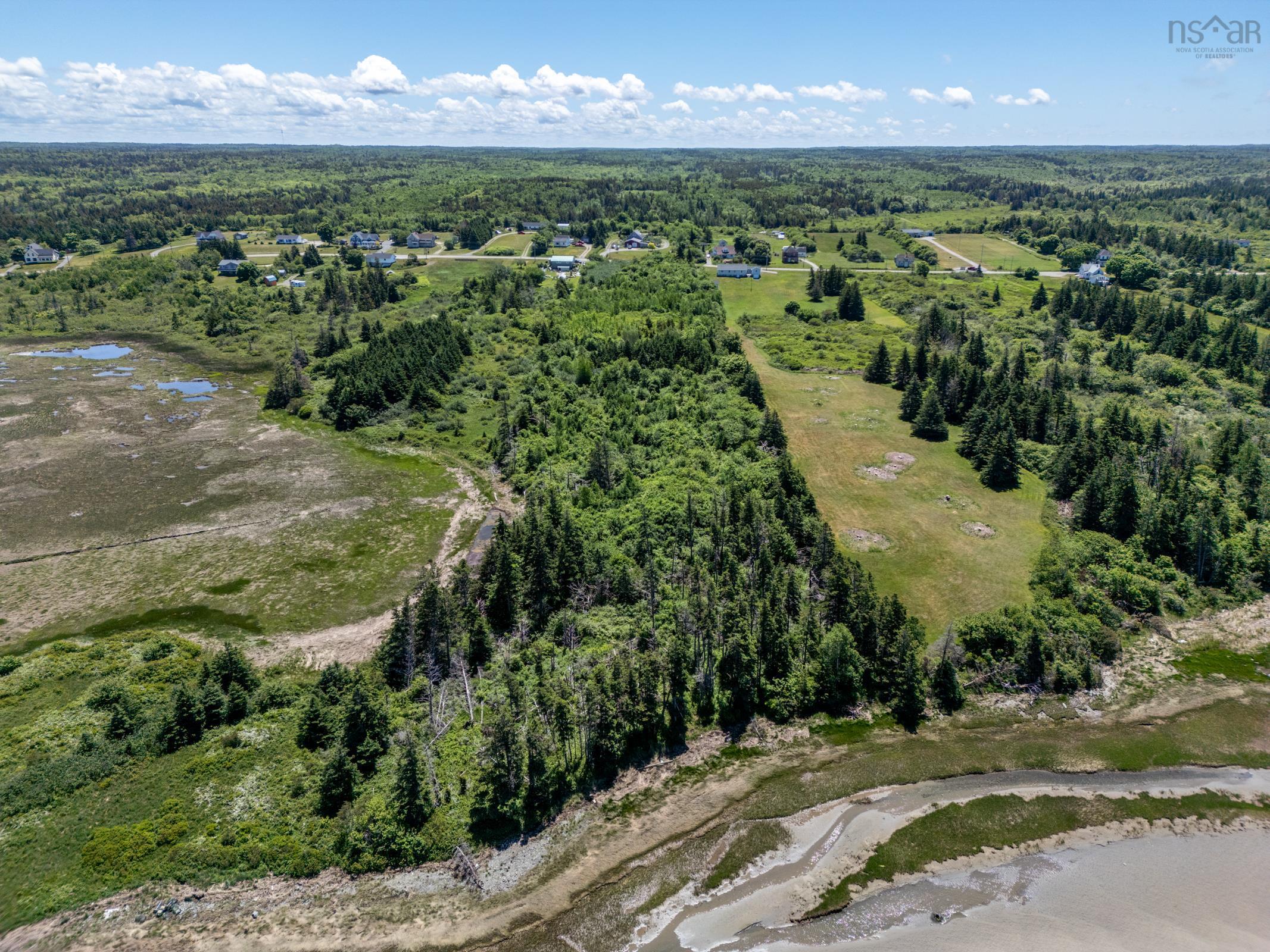$195,000.00: Lot Highway 1, Grosses Coques