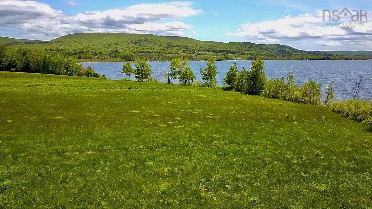 $885,700.00: Portion of 1 Highway 395, East Lake Ainslie