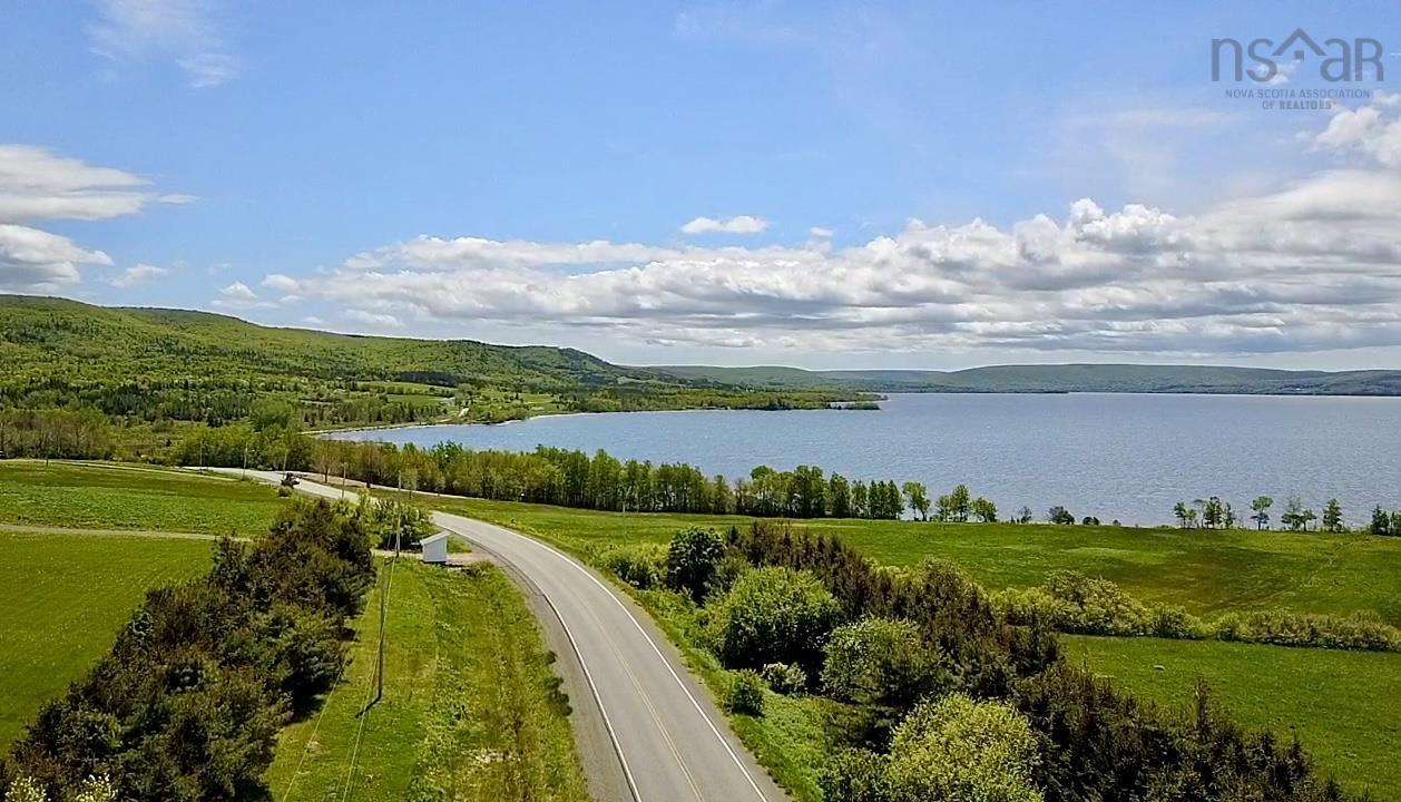$885,700.00: Portion of 1 Highway 395, East Lake Ainslie