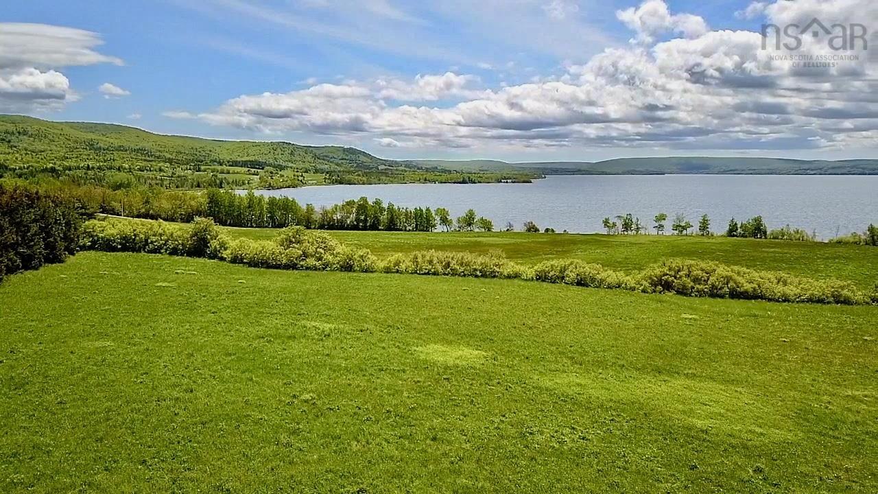 $885,700.00: Portion of 1 Highway 395, East Lake Ainslie