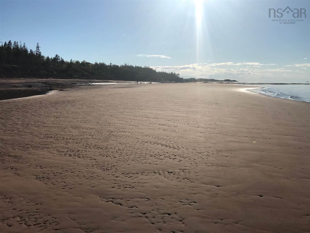 $3,700,000.00: 1659 Fox Harbour Road, Fox Harbour
