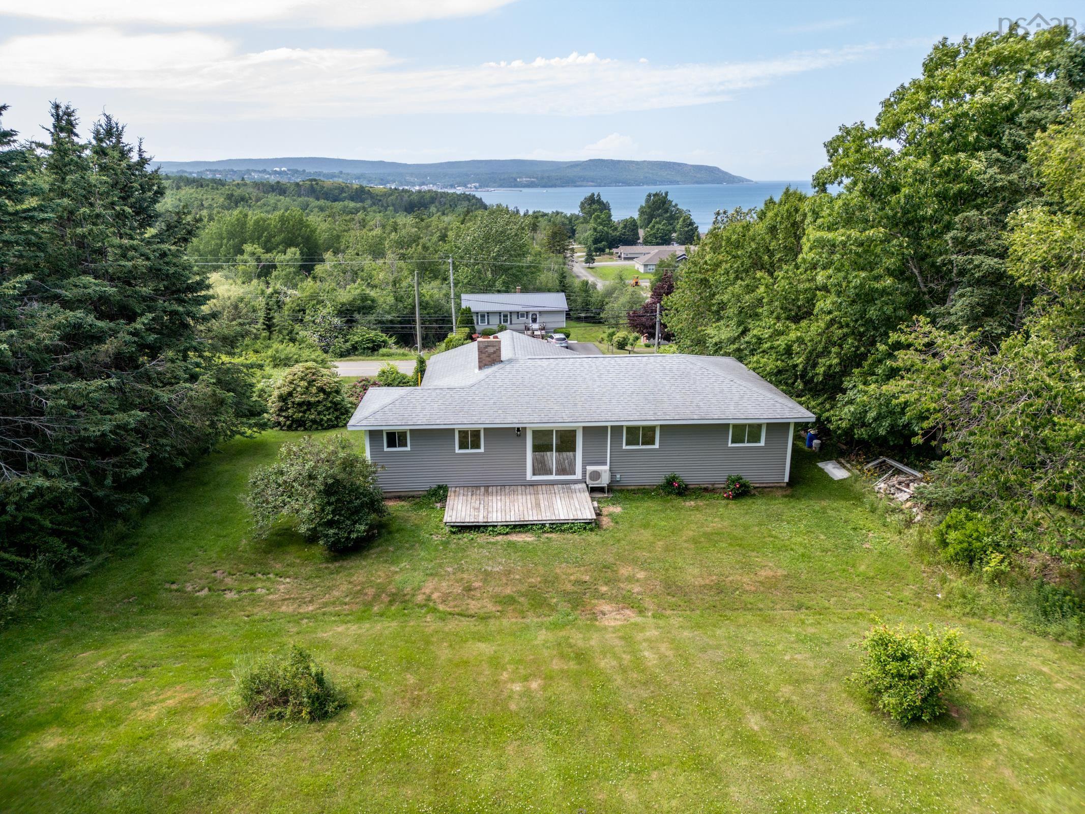 $329,000.00: 172 Highway 1, Smiths Cove