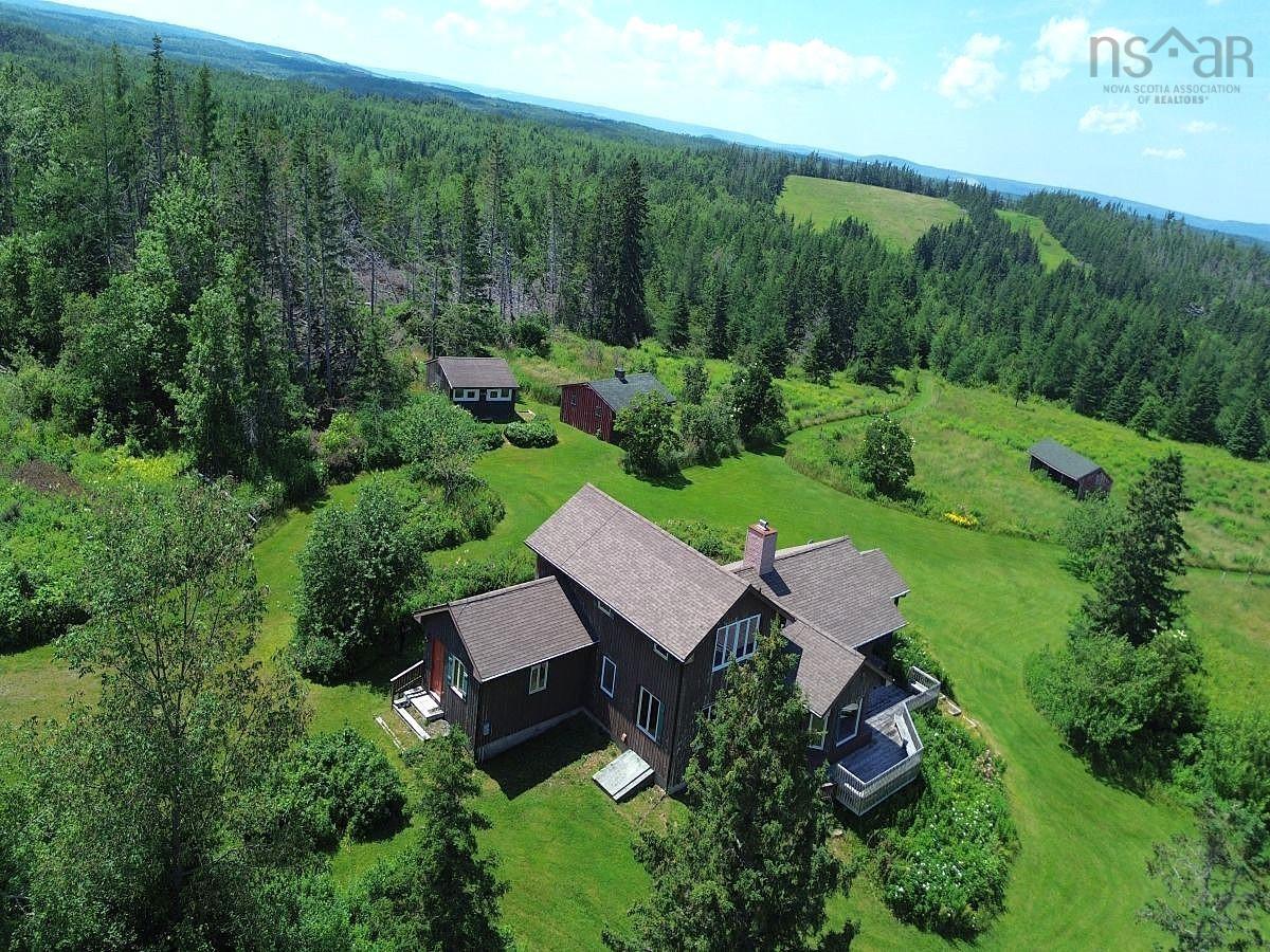 $992,000.00: 172 Melanson Road, Pomquet
