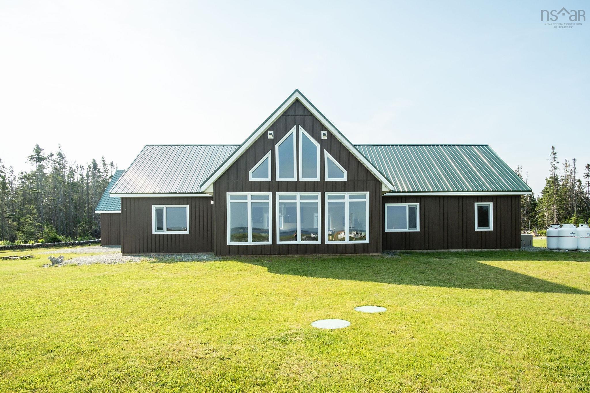 $825,000.00: 605 Shore Road, Little Judique