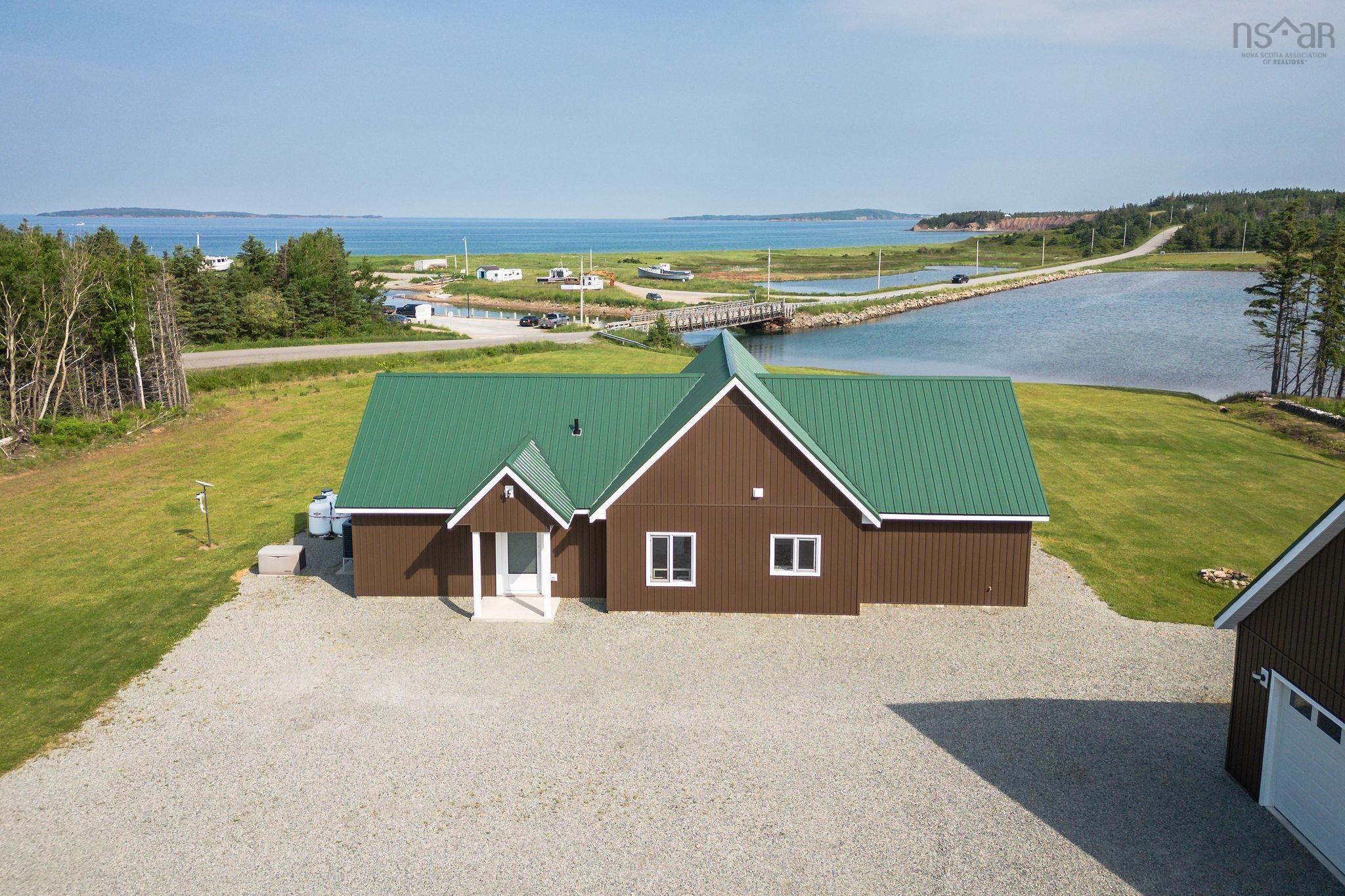 $825,000.00: 605 Shore Road, Little Judique