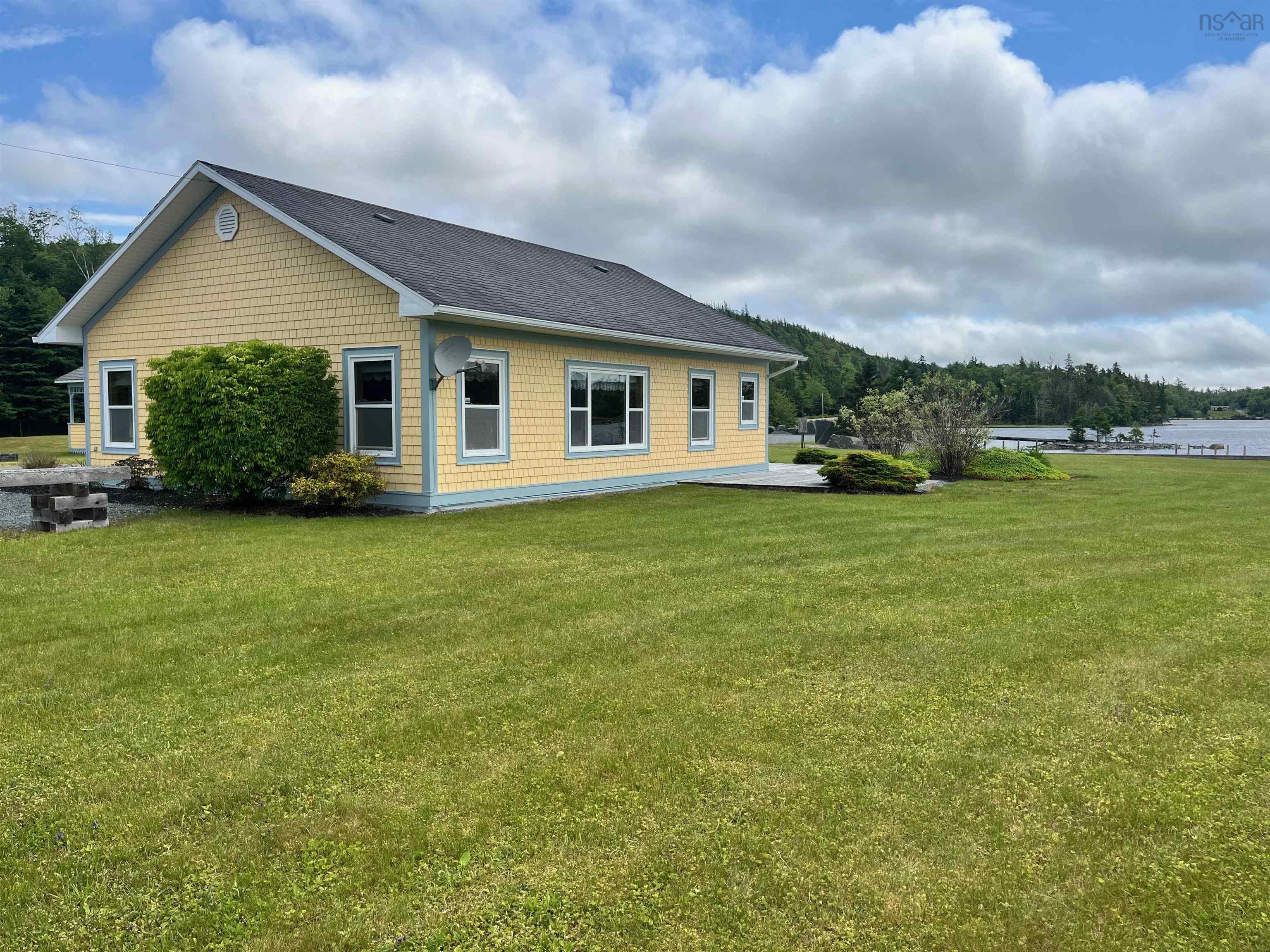 $689,900.00: 3767 Sonora Road, Sherbrooke