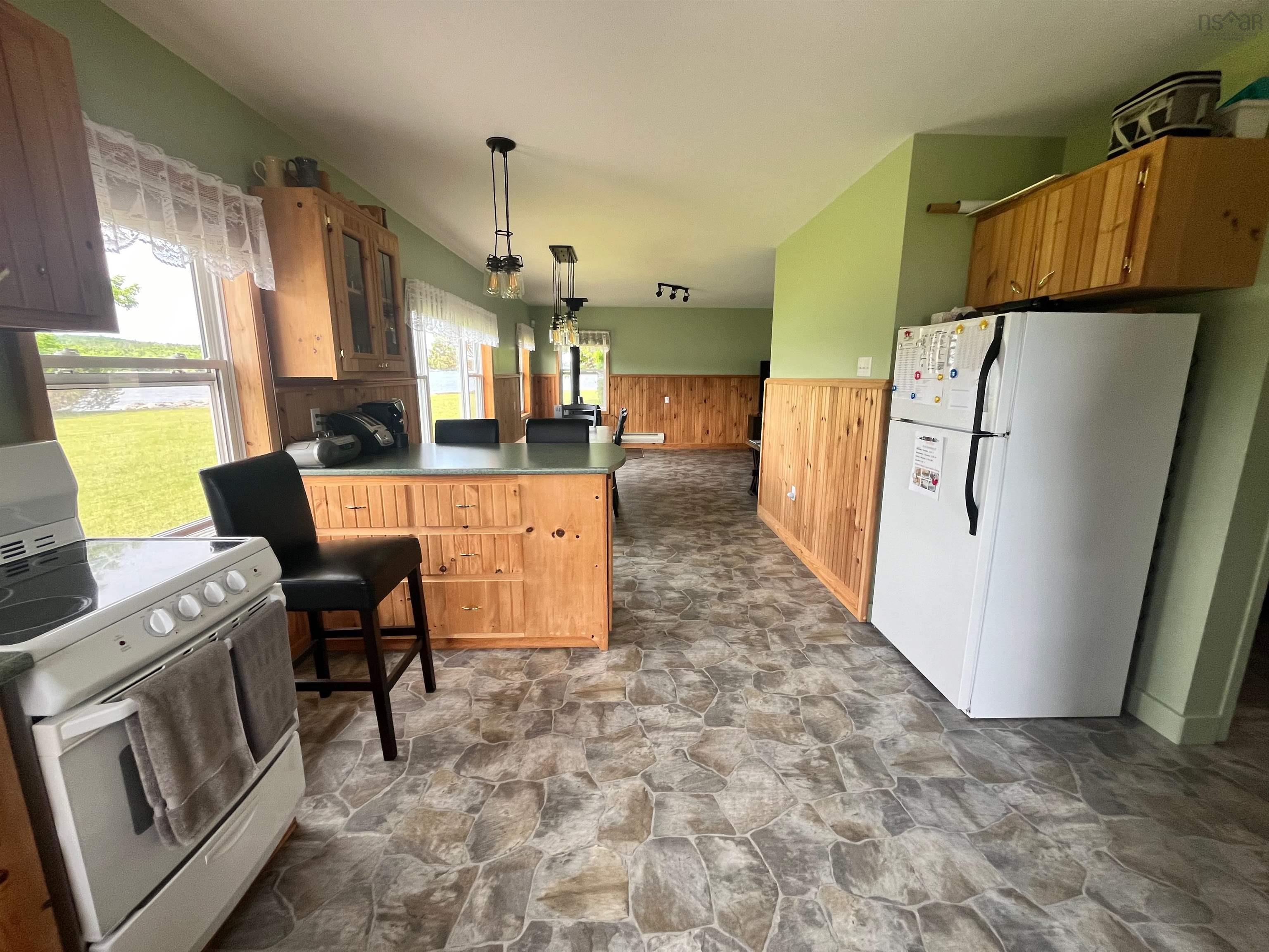 $689,900.00: 3767 Sonora Road, Sherbrooke