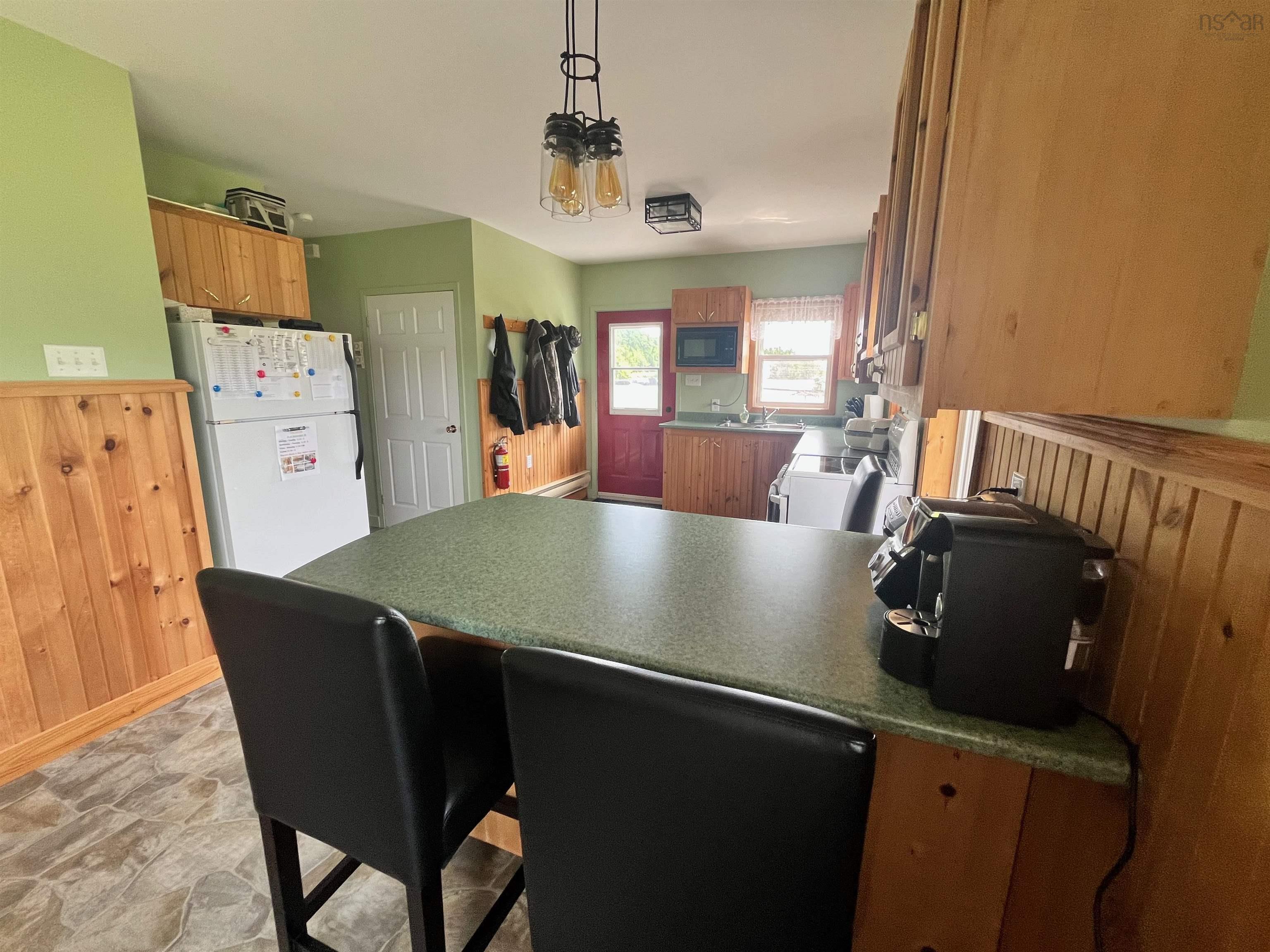 $689,900.00: 3767 Sonora Road, Sherbrooke