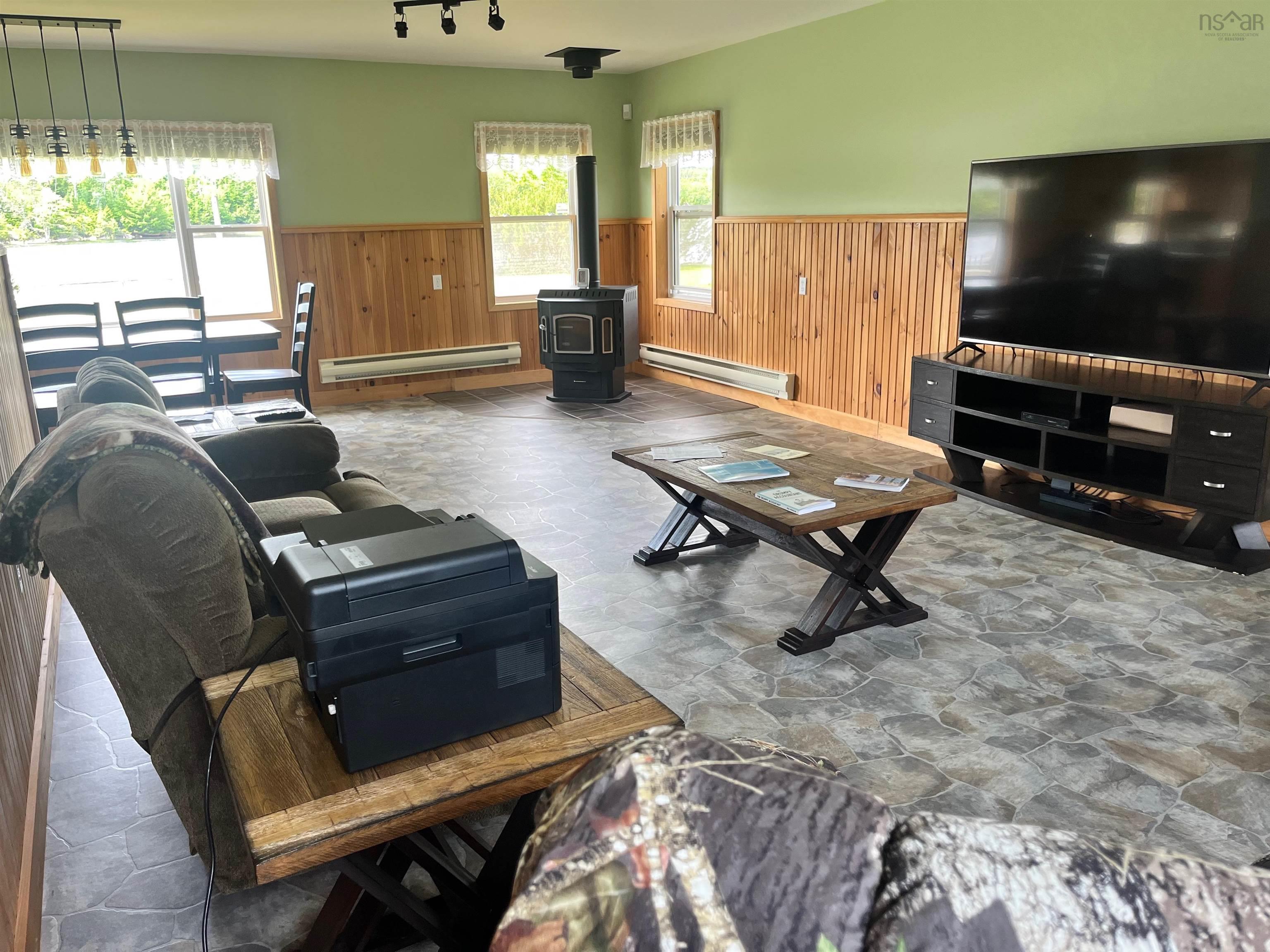 $689,900.00: 3767 Sonora Road, Sherbrooke