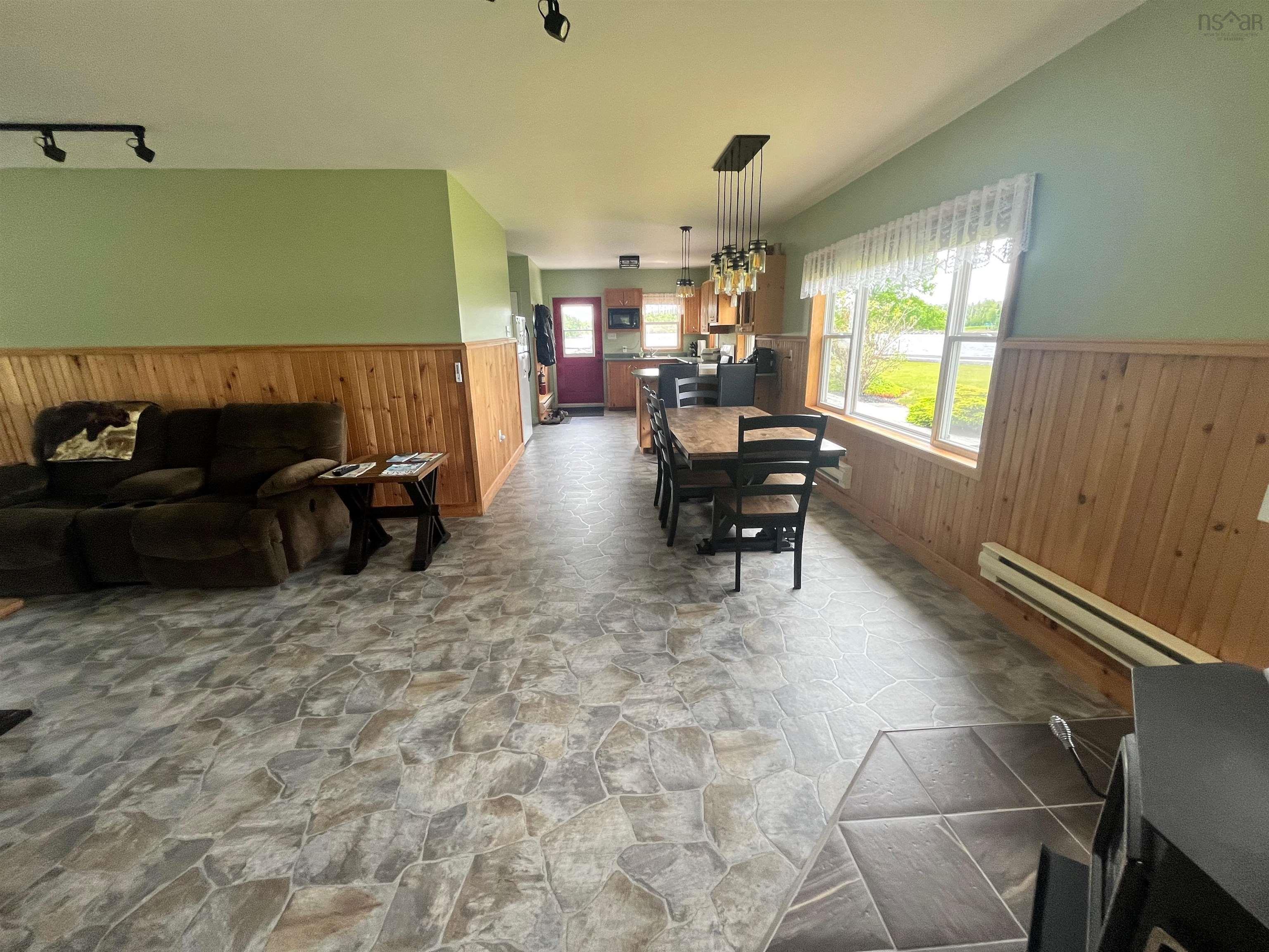 $689,900.00: 3767 Sonora Road, Sherbrooke