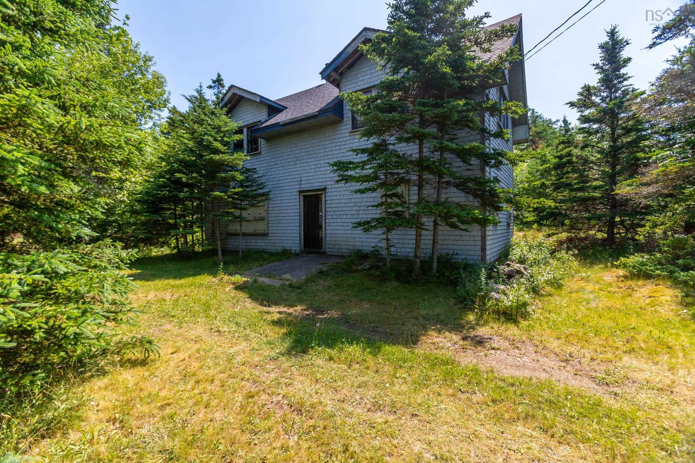 $525,000.00: 7656 Shore Road, Hampton