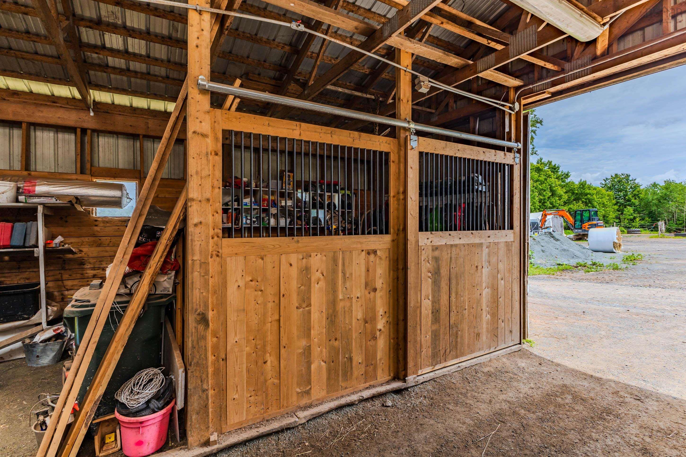 $799,900.00: 1554 Pleasant Valley Rd, Green Creek