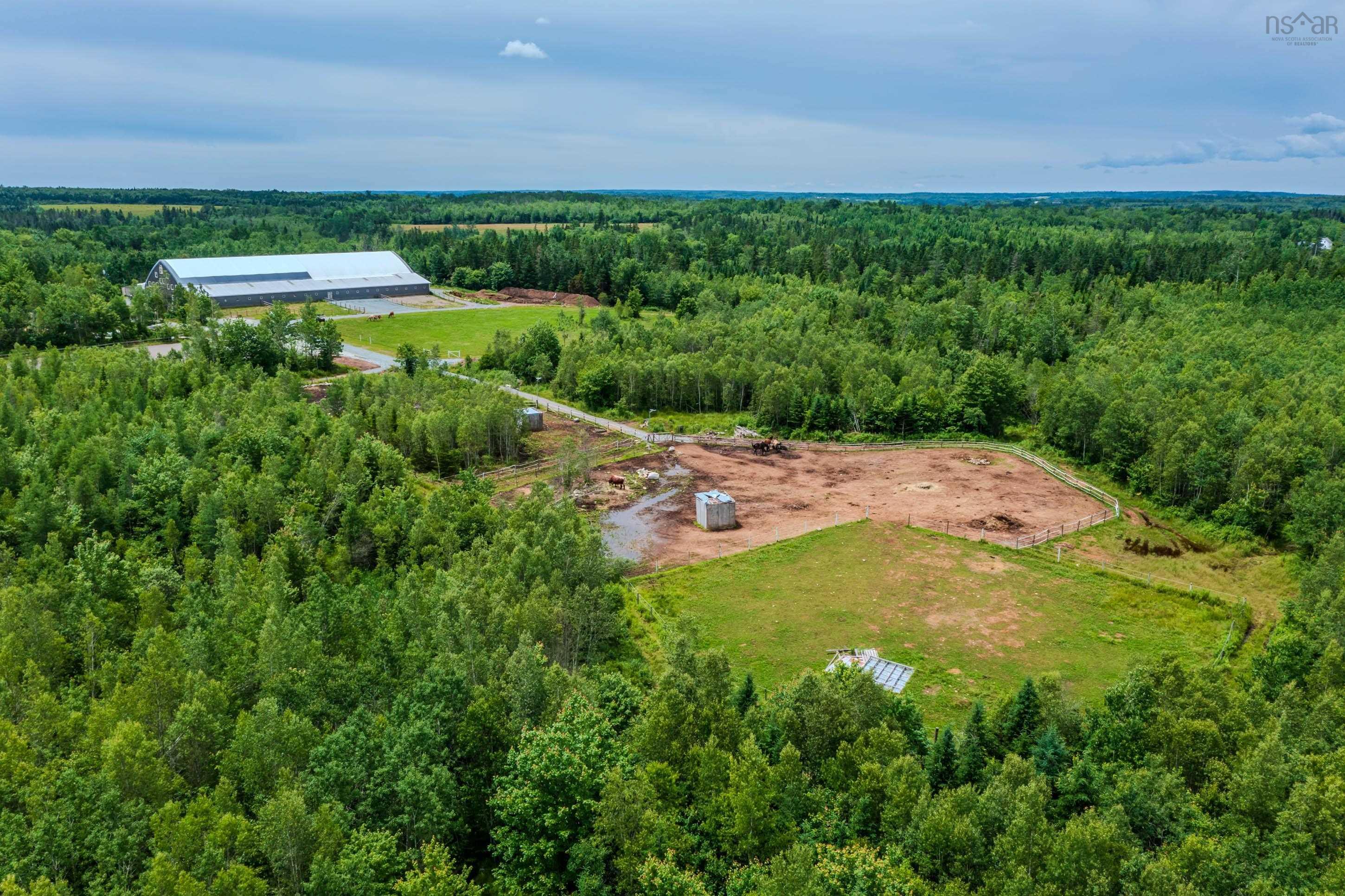 $799,900.00: 1554 Pleasant Valley Rd, Green Creek