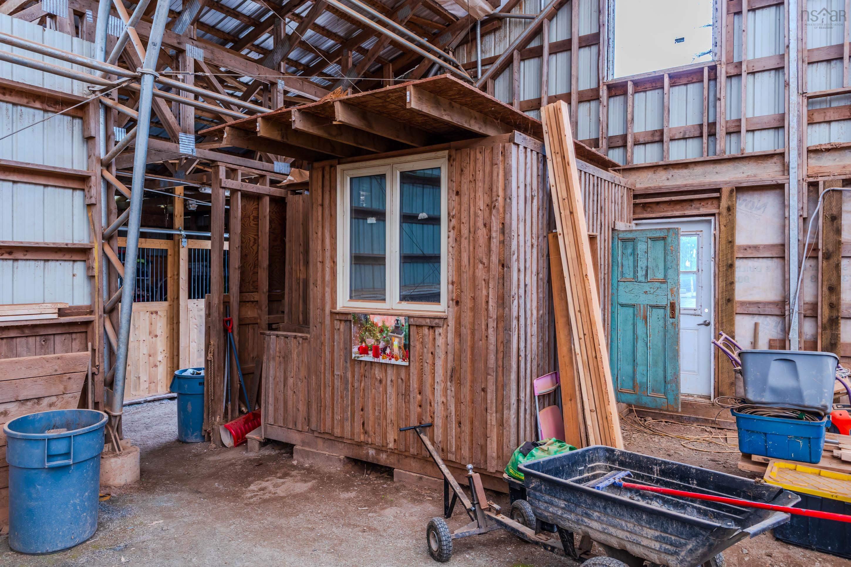 $799,900.00: 1554 Pleasant Valley Rd, Green Creek