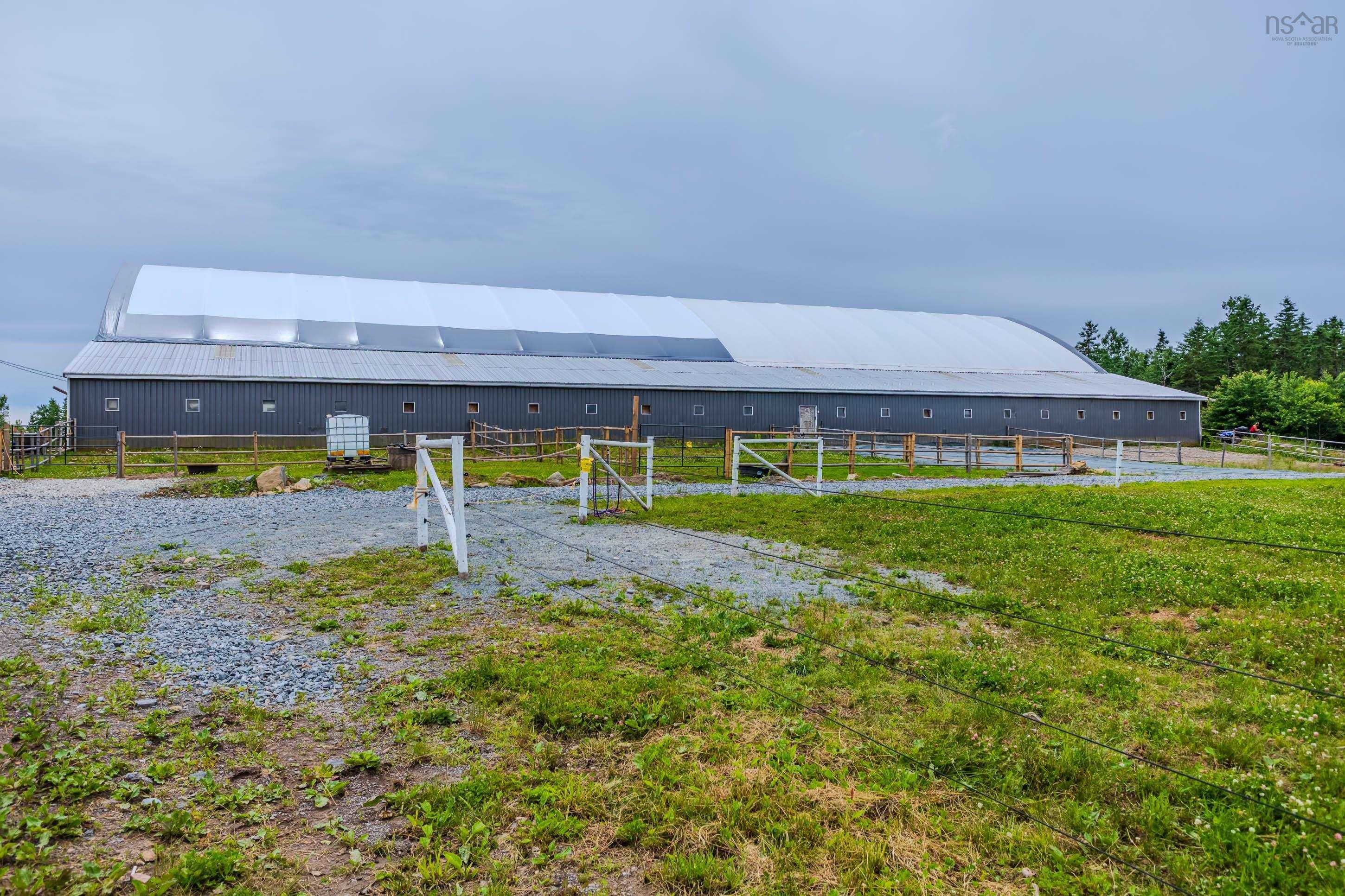 $799,900.00: 1554 Pleasant Valley Rd, Green Creek