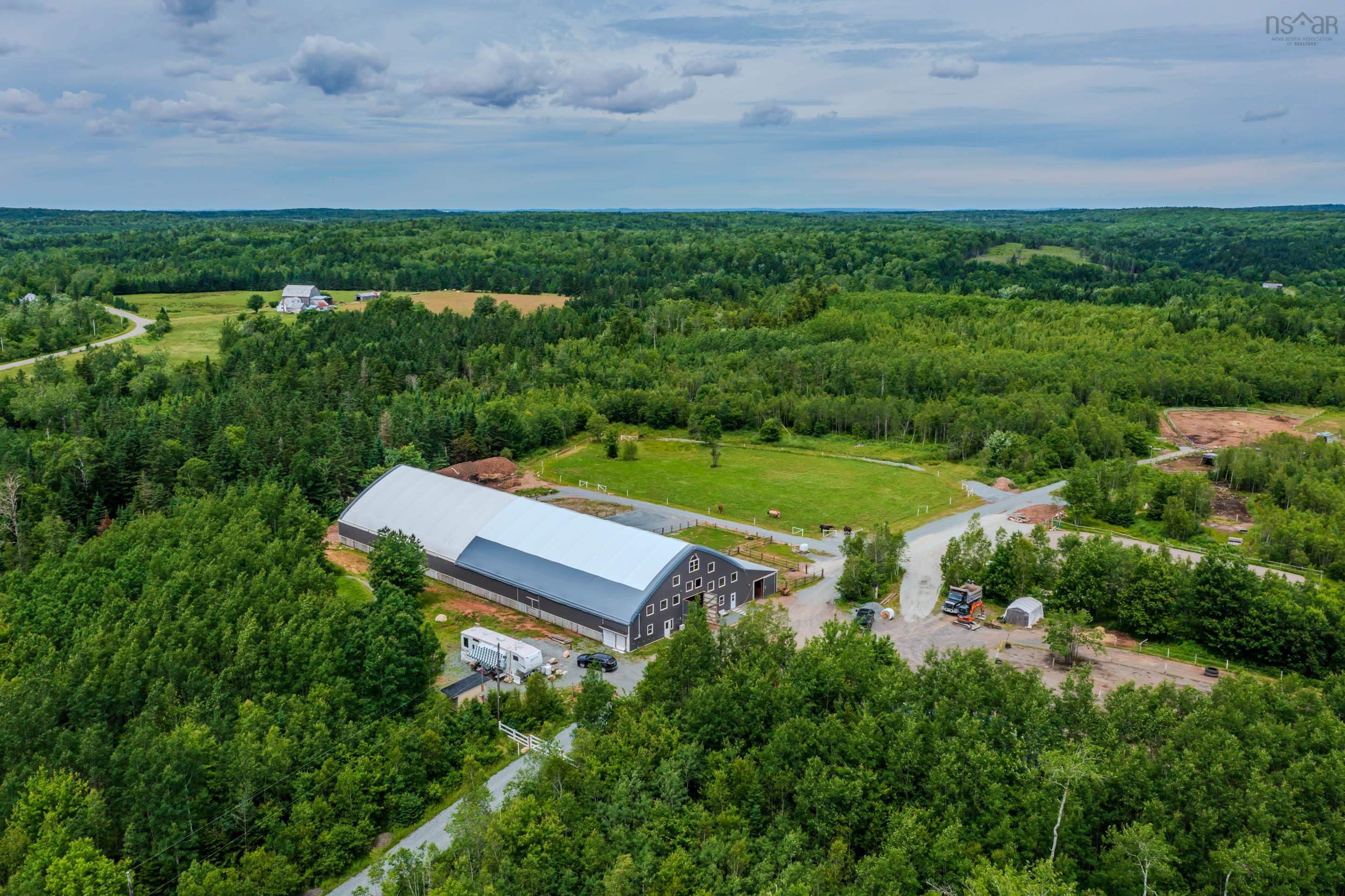 $799,900.00: 1554 Pleasant Valley Rd, Green Creek