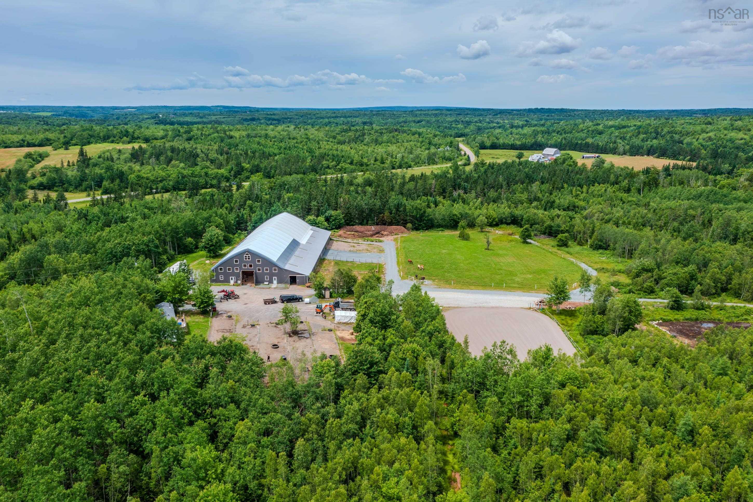 $799,900.00: 1554 Pleasant Valley Rd, Green Creek