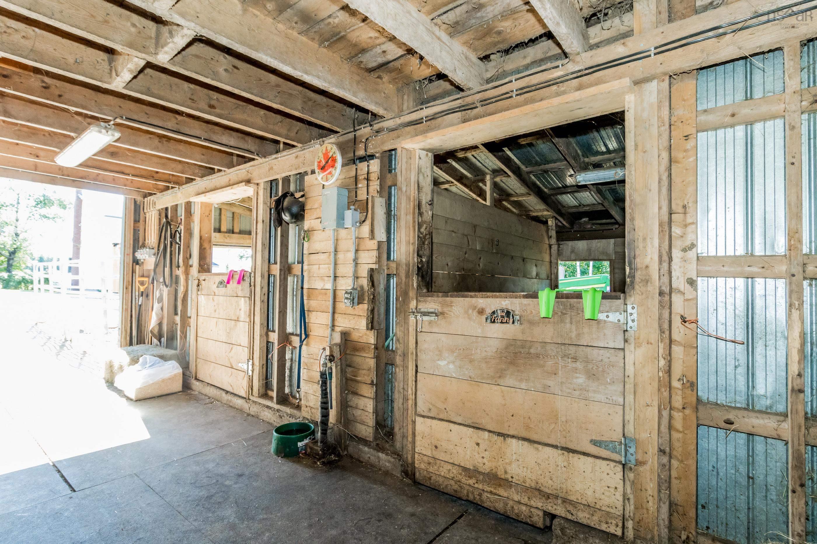 $499,900.00: 1714 Highway 360, Garland