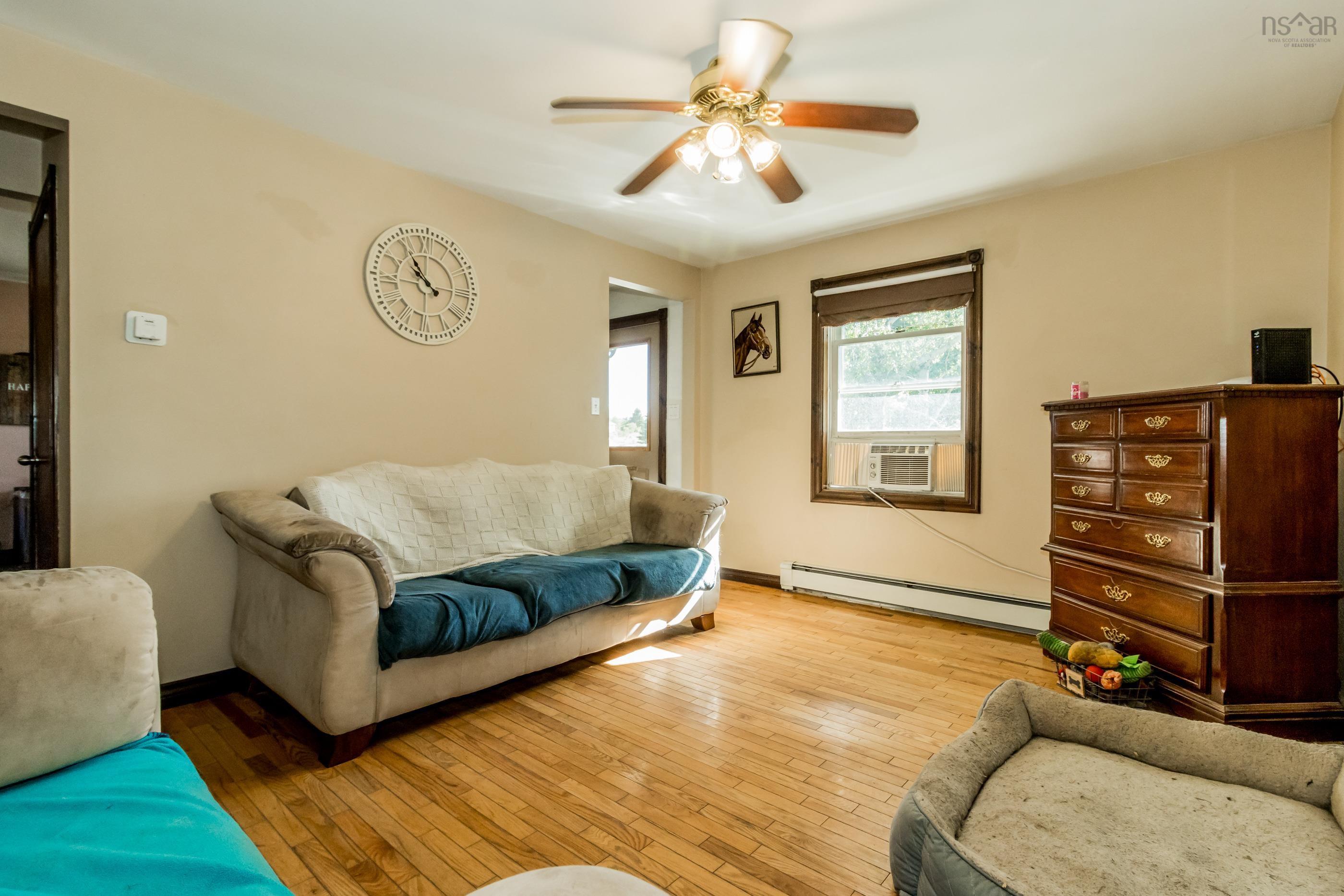 $499,900.00: 1714 Highway 360, Garland