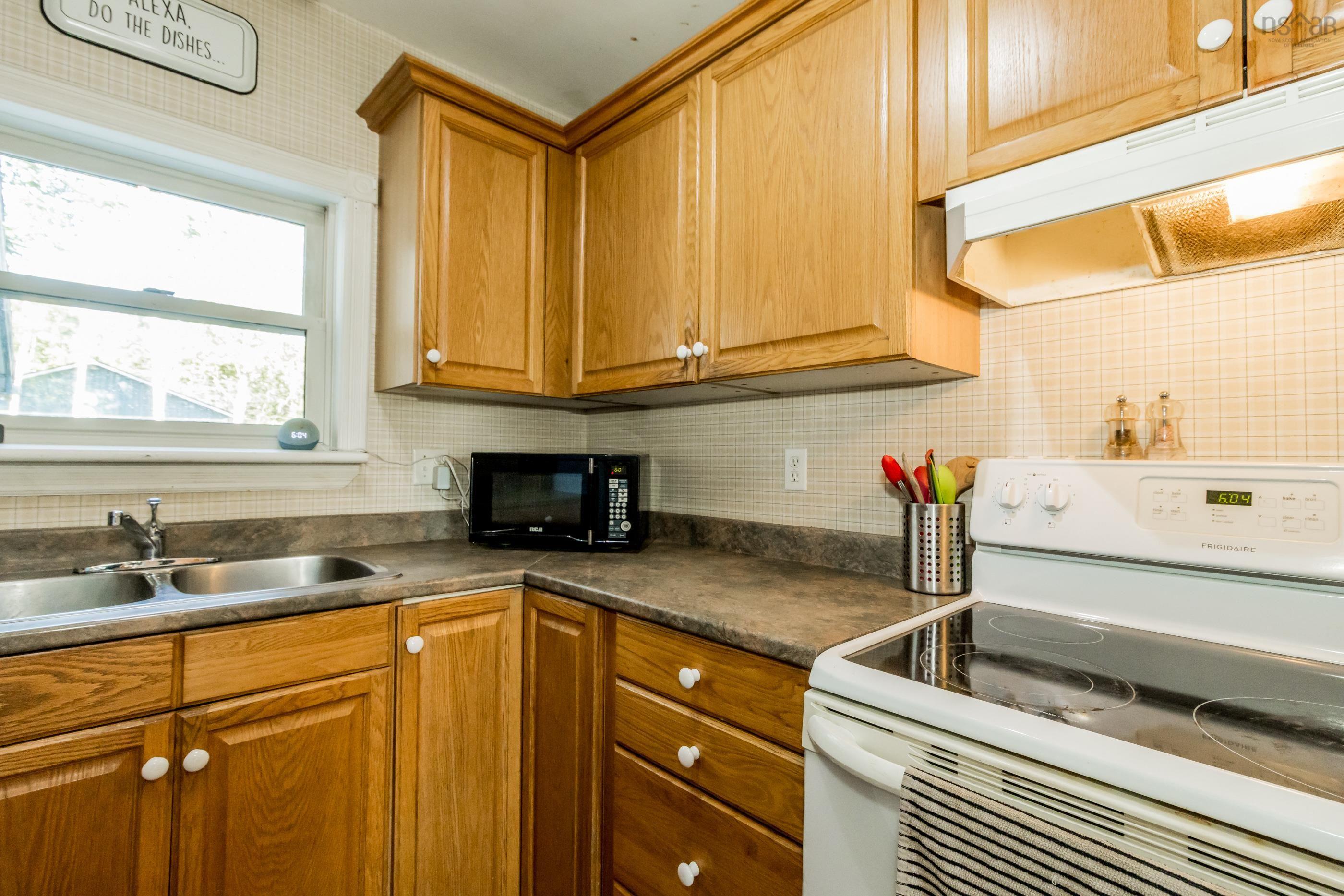 $499,900.00: 1714 Highway 360, Garland