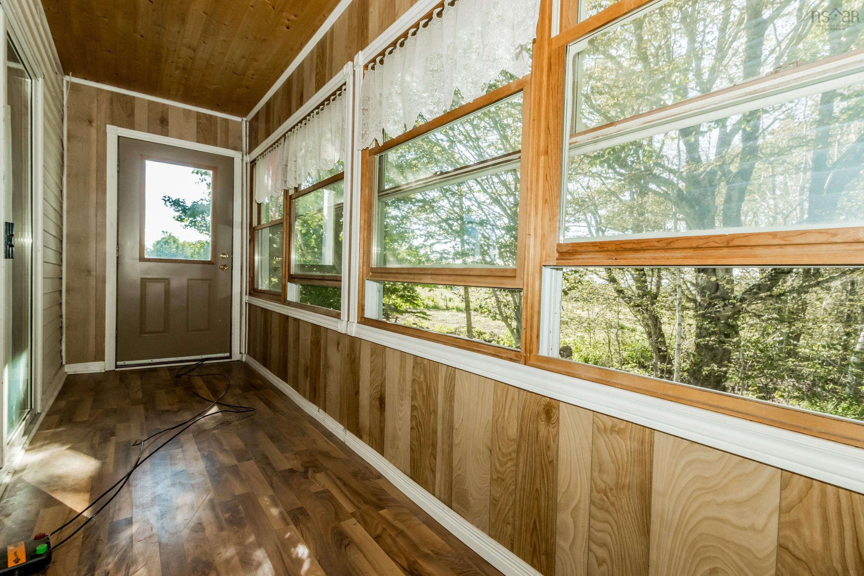 $499,900.00: 1714 Highway 360, Garland