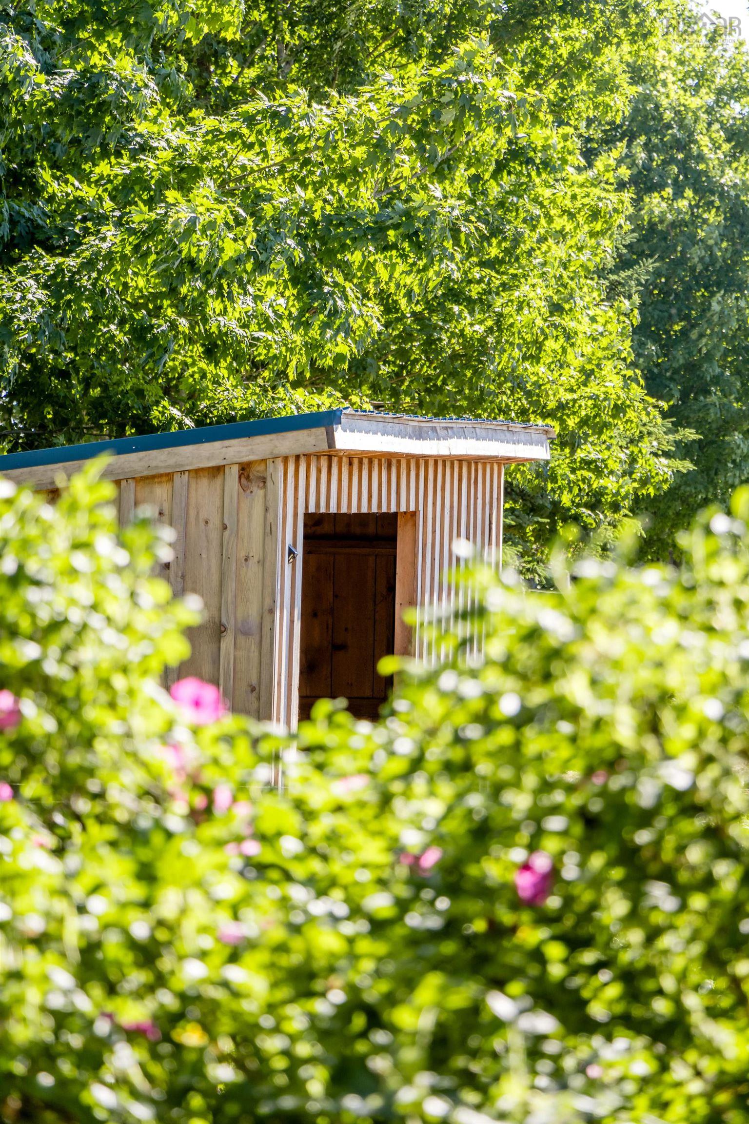 $499,900.00: 1714 Highway 360, Garland