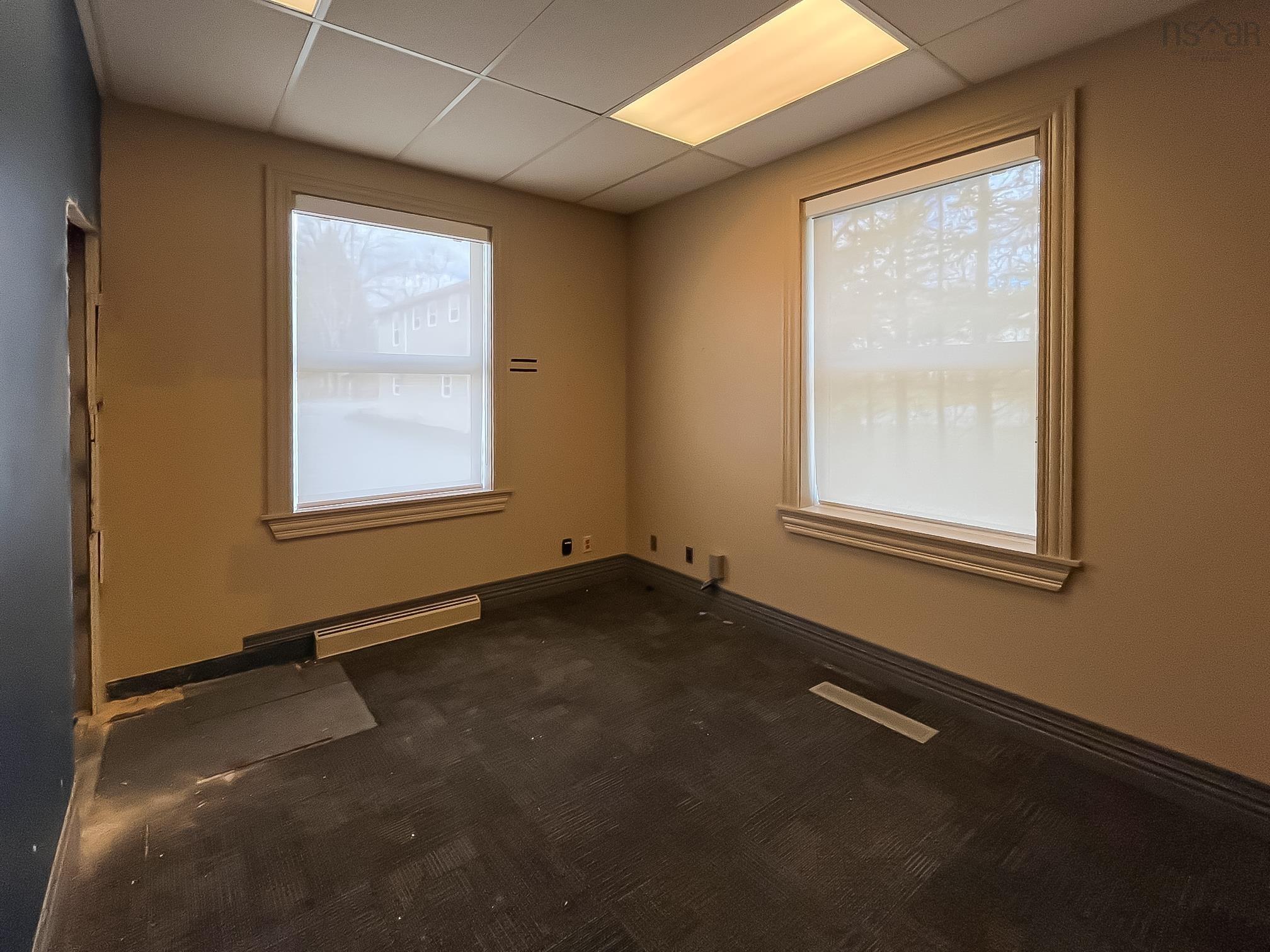 $289,900.00: 5253 Highway 10, New Germany