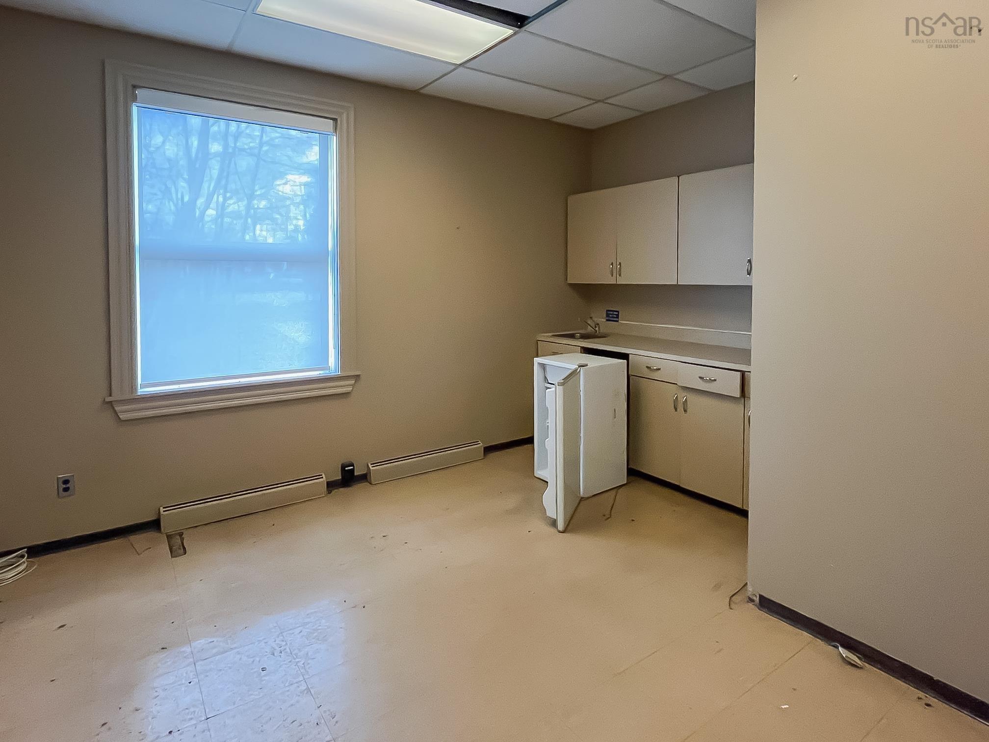 $289,900.00: 5253 Highway 10, New Germany