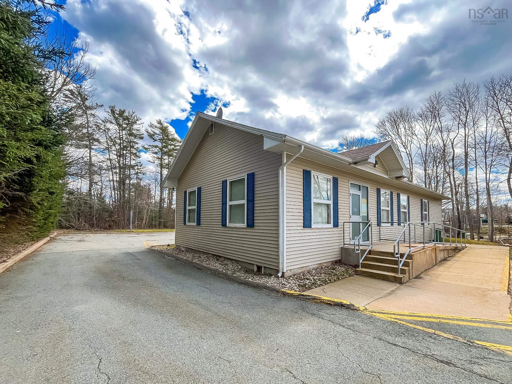 $289,900.00: 5253 Highway 10, New Germany