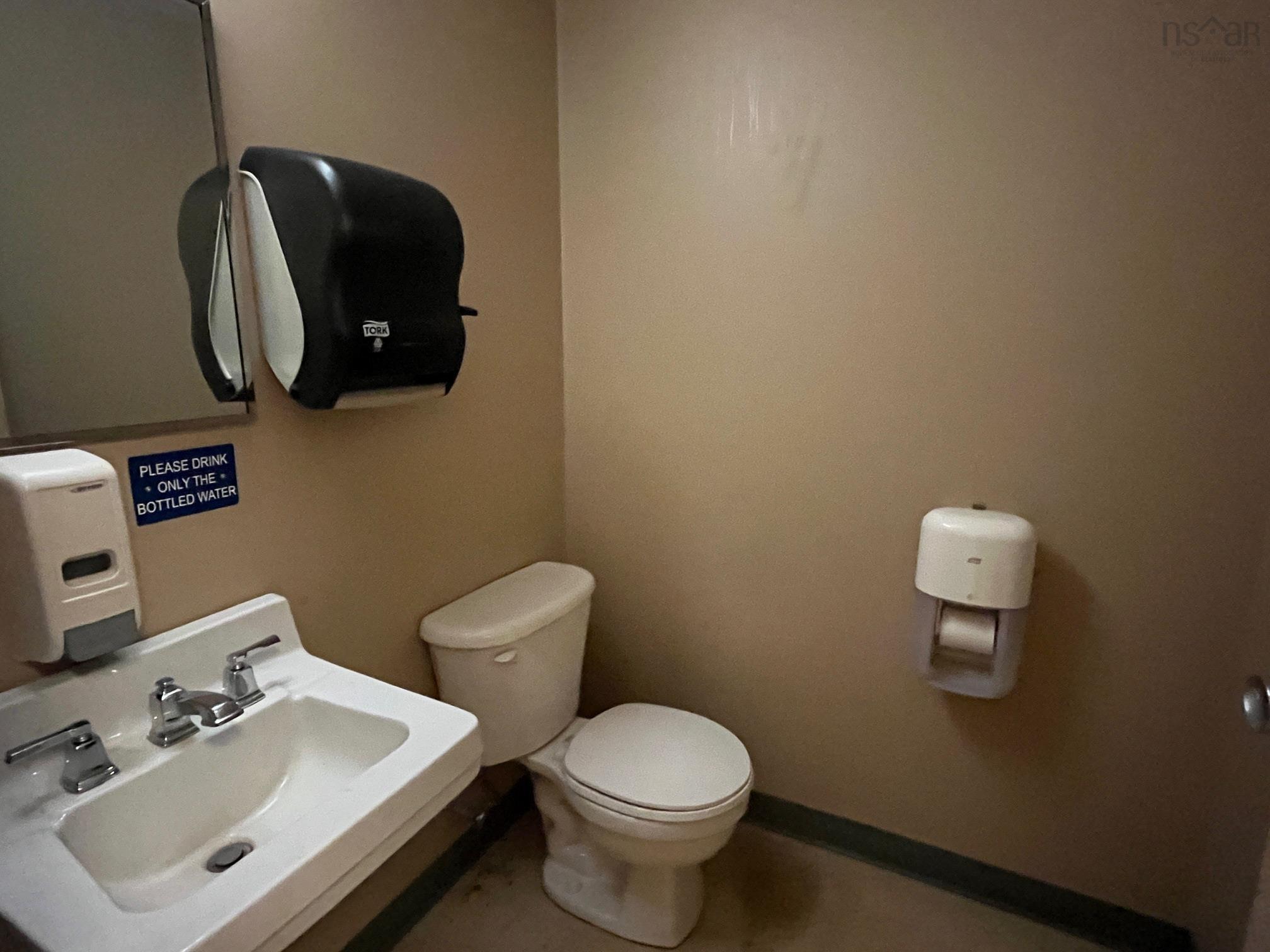 $289,900.00: 5253 Highway 10, New Germany