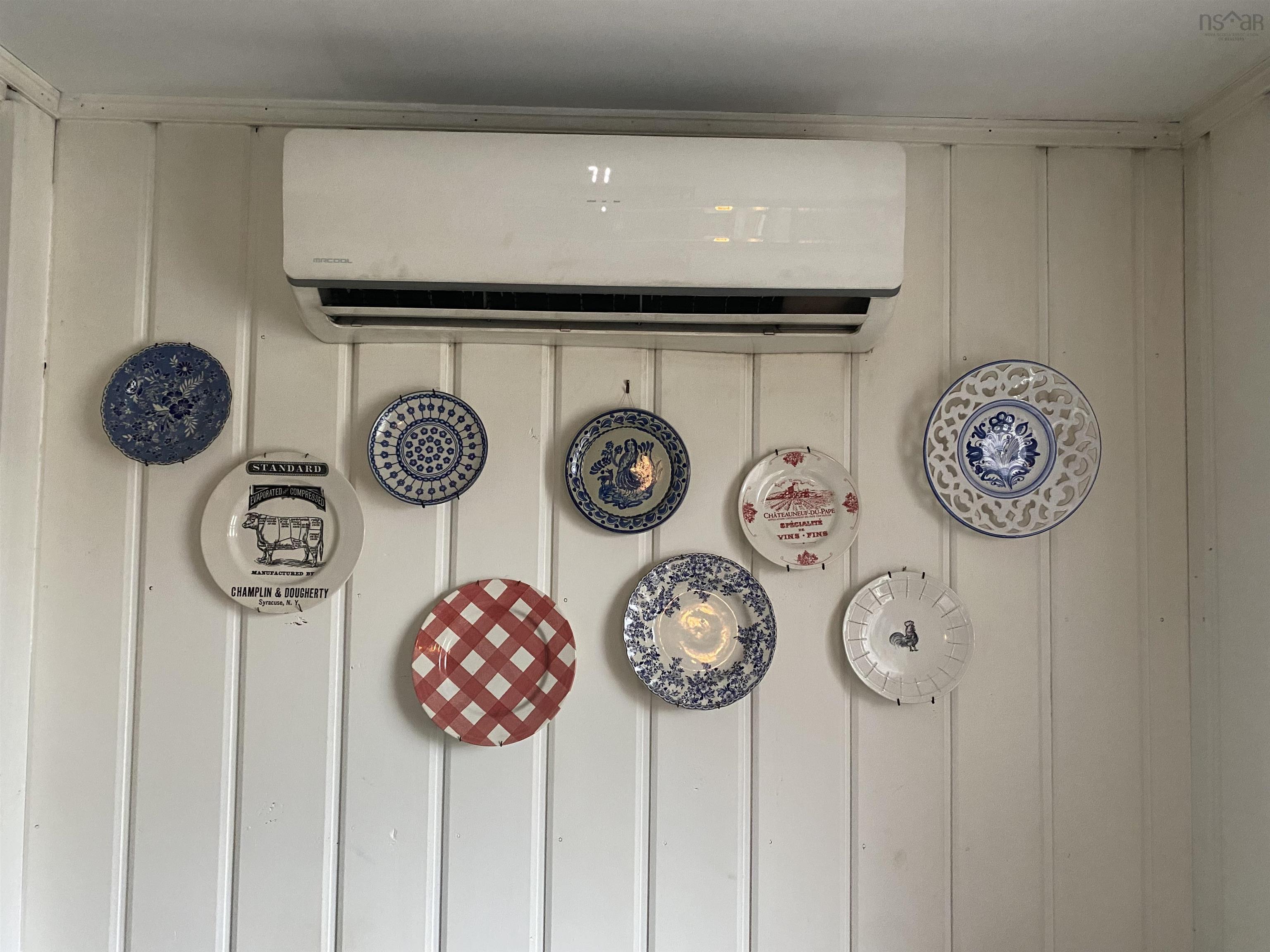 $250,000.00: 4491 12 Highway, New Ross