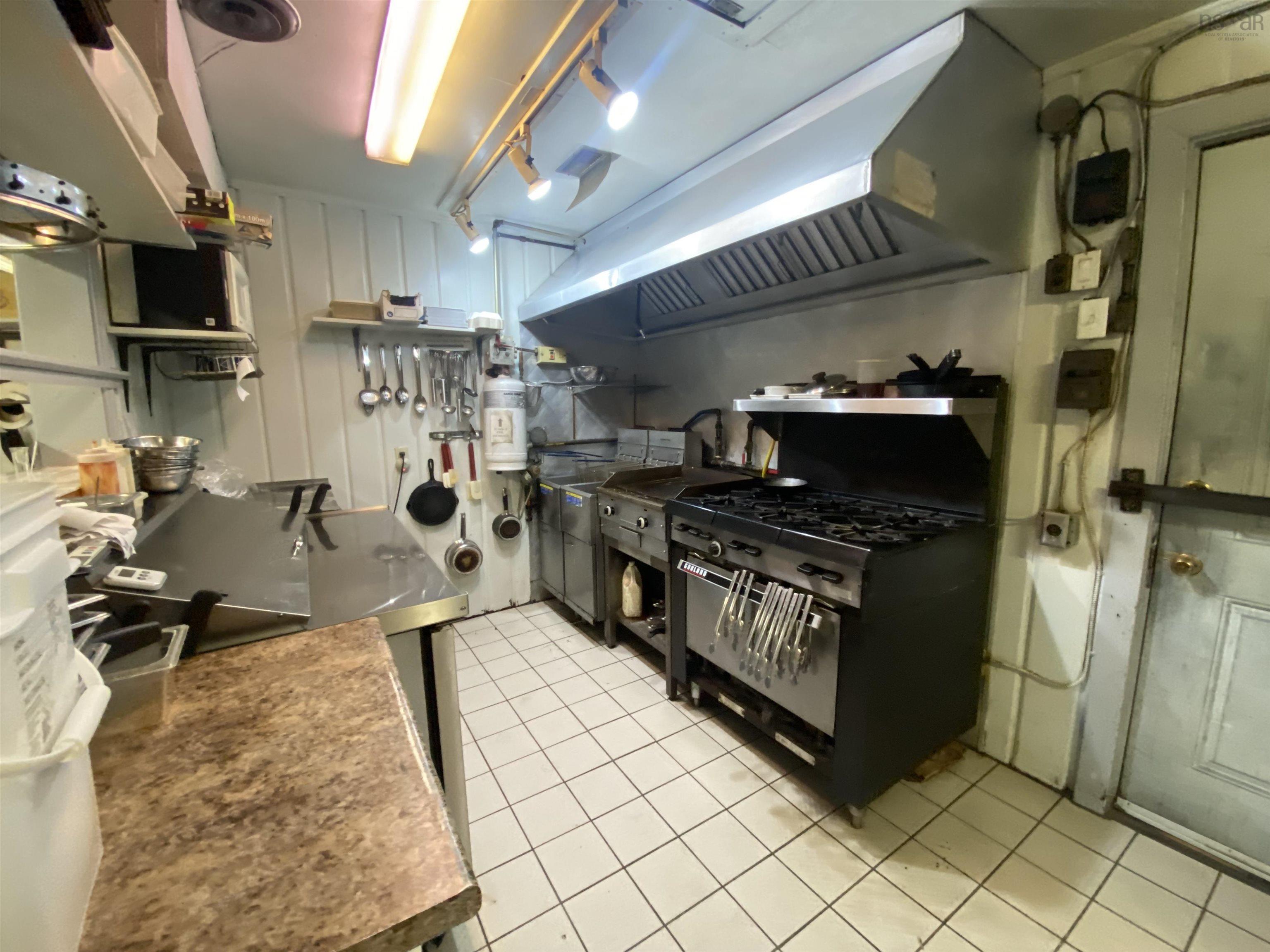 $250,000.00: 4491 12 Highway, New Ross