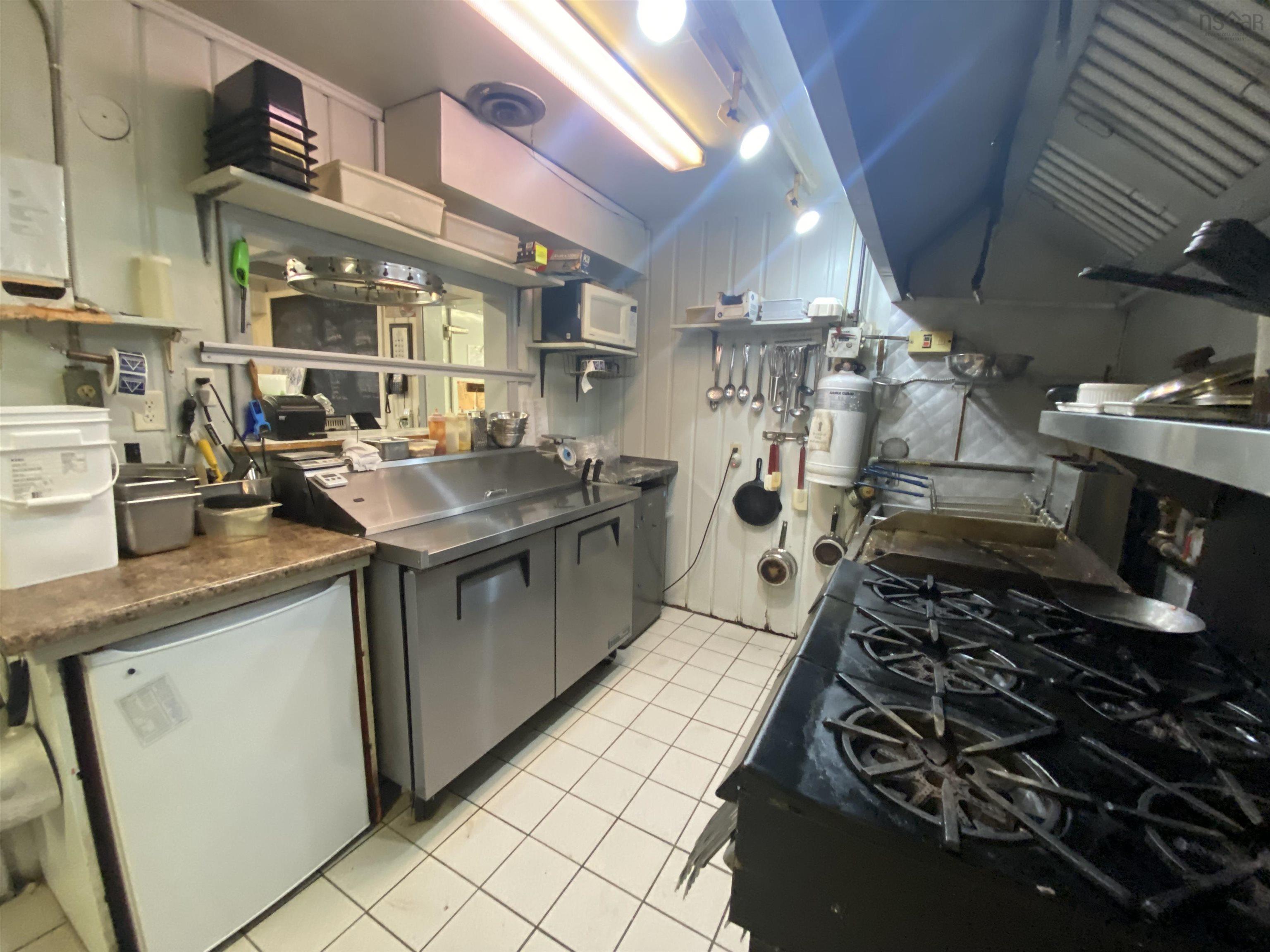 $250,000.00: 4491 12 Highway, New Ross