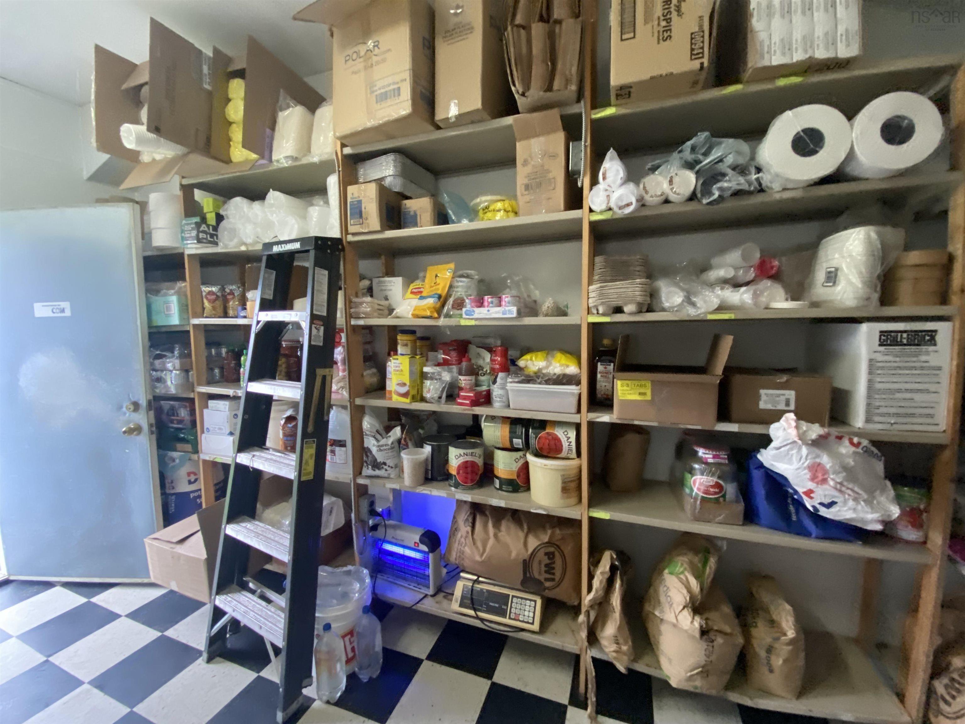 $250,000.00: 4491 12 Highway, New Ross