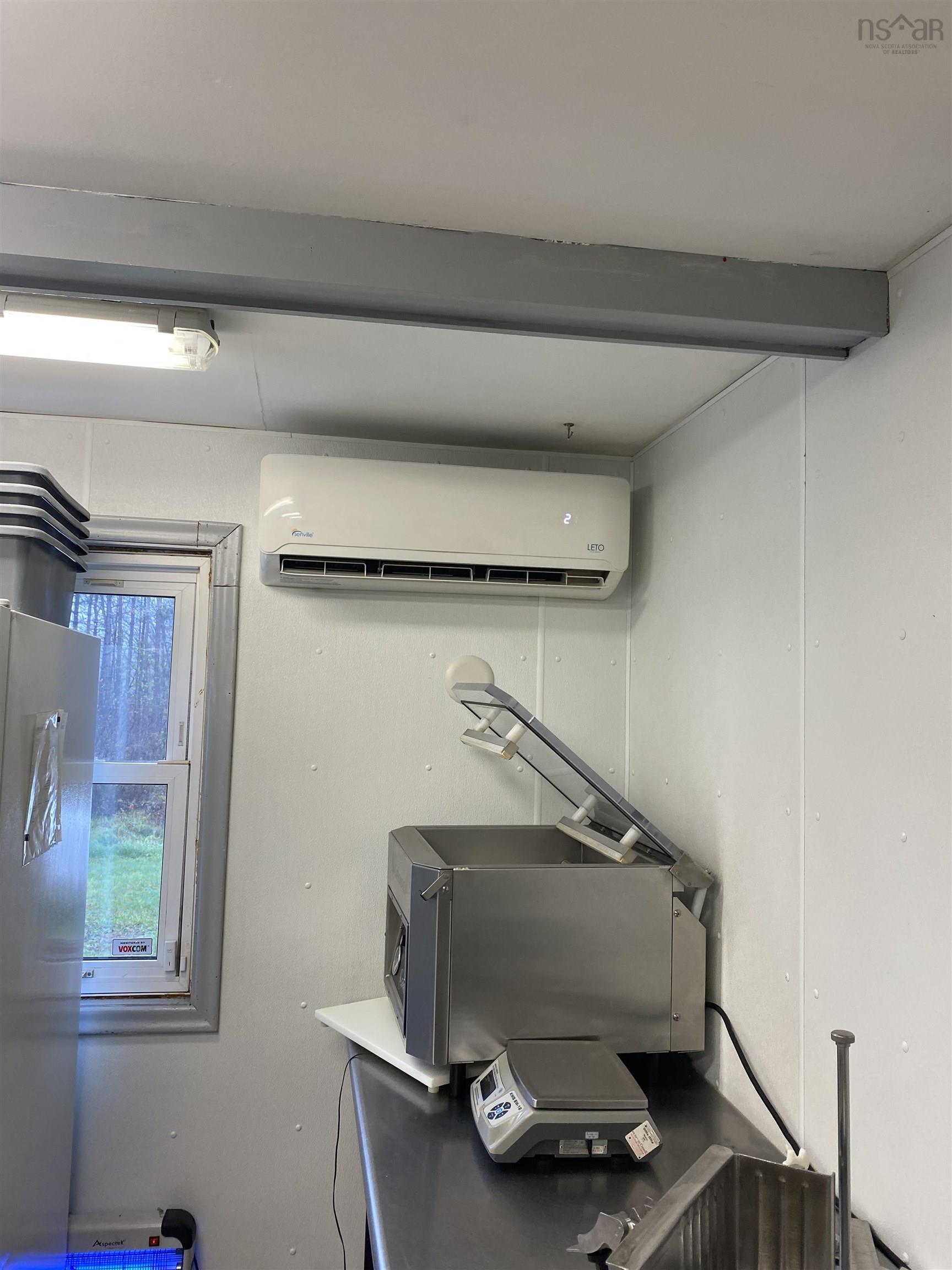 $250,000.00: 4491 12 Highway, New Ross