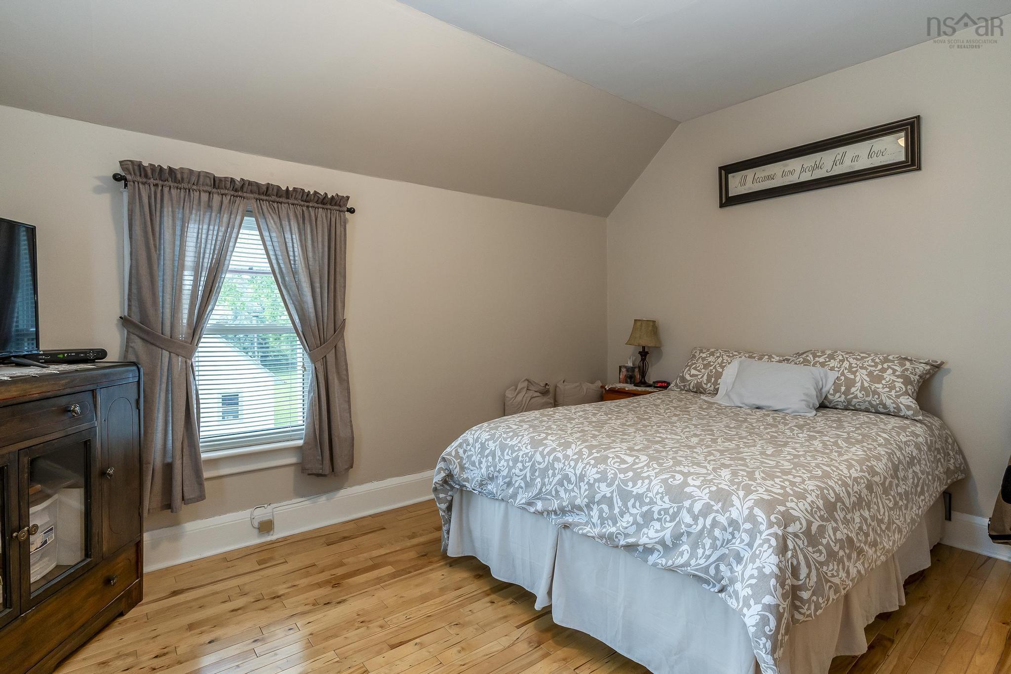 $574,900.00: 92 Willow Street, Truro