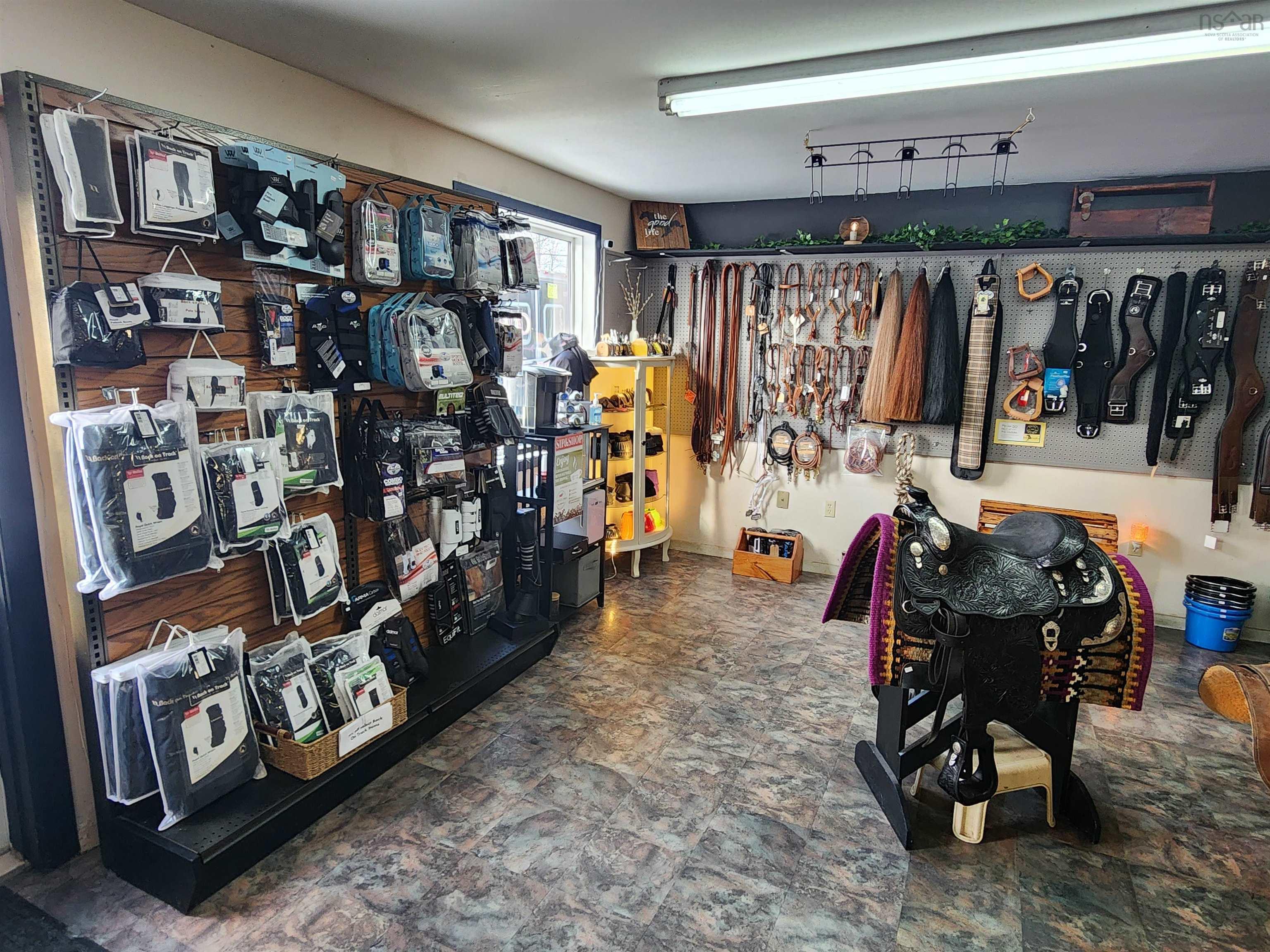 $459,000.00: 2037 Highway 1 Highway NE, Falmouth