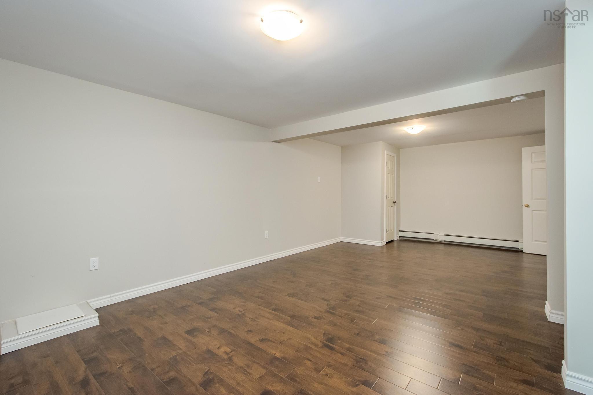 $949,000.00: 27 Lakeshore Drive, Hammonds Plains