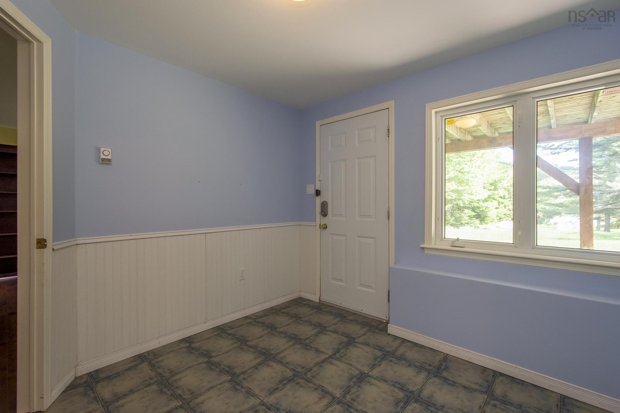 $949,000.00: 27 Lakeshore Drive, Hammonds Plains