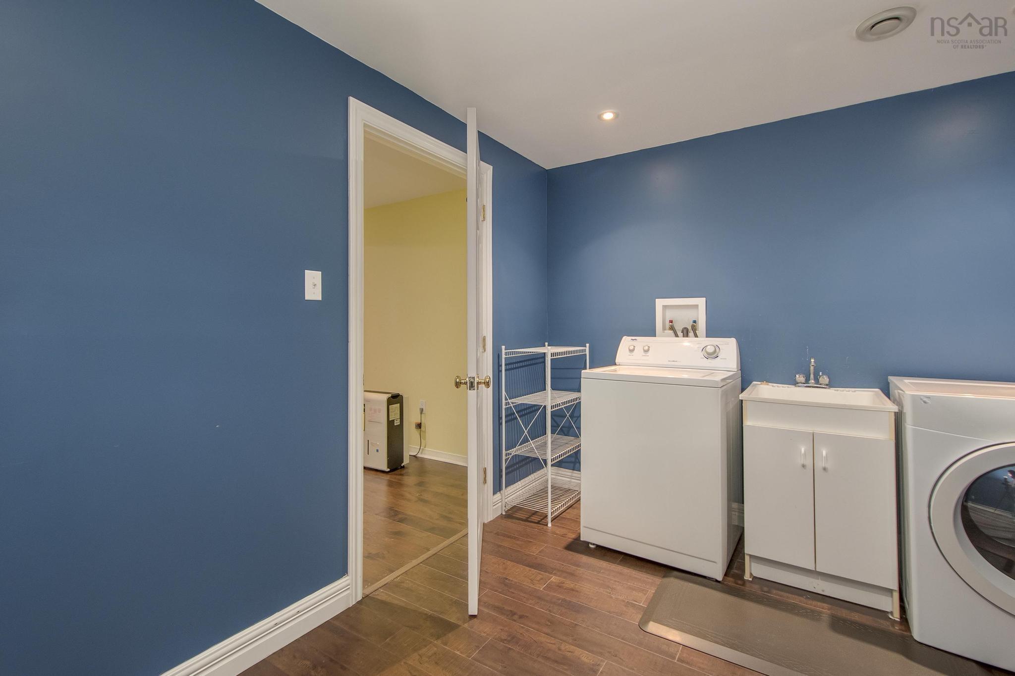 $949,000.00: 27 Lakeshore Drive, Hammonds Plains