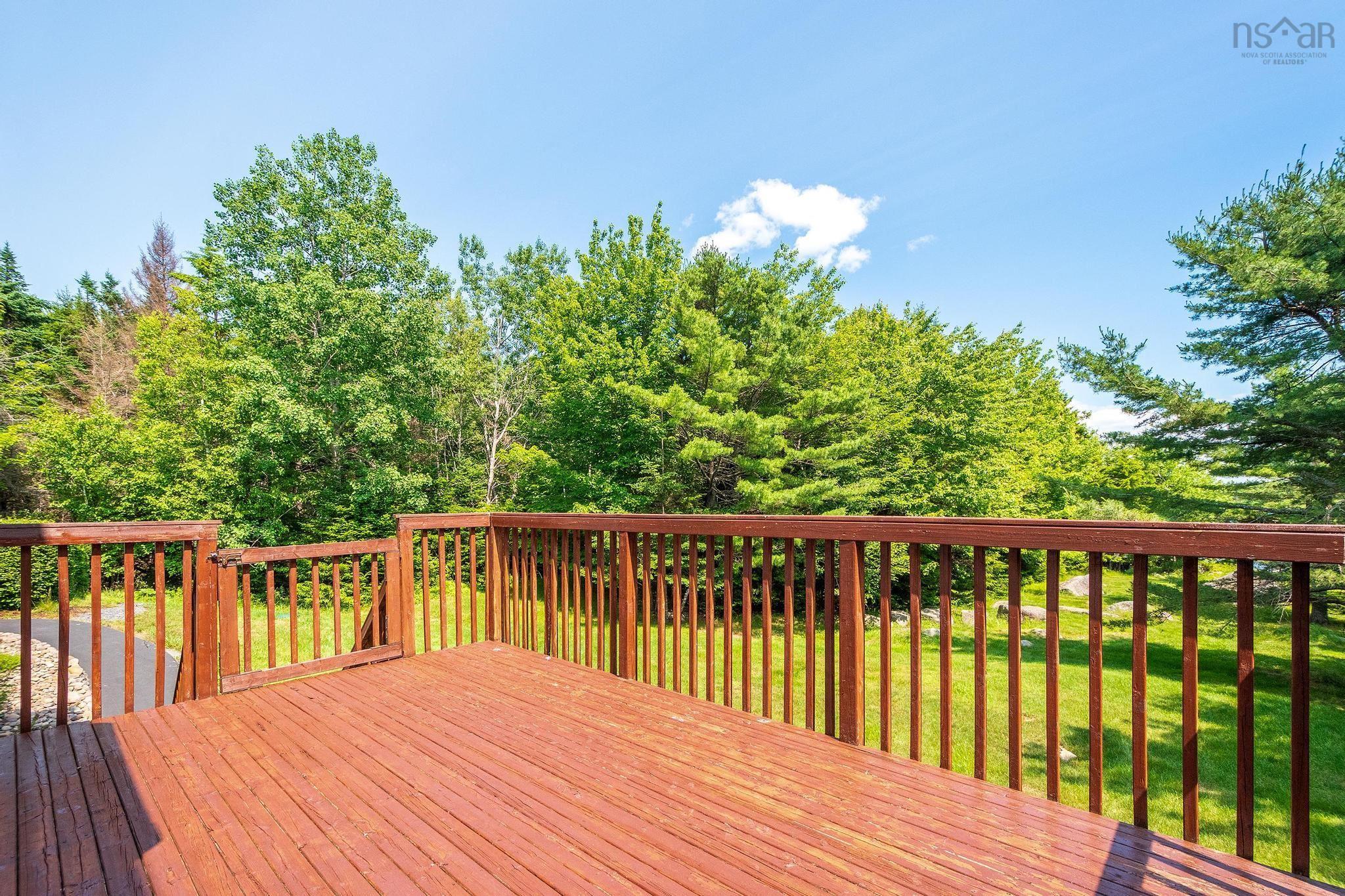 $949,000.00: 27 Lakeshore Drive, Hammonds Plains