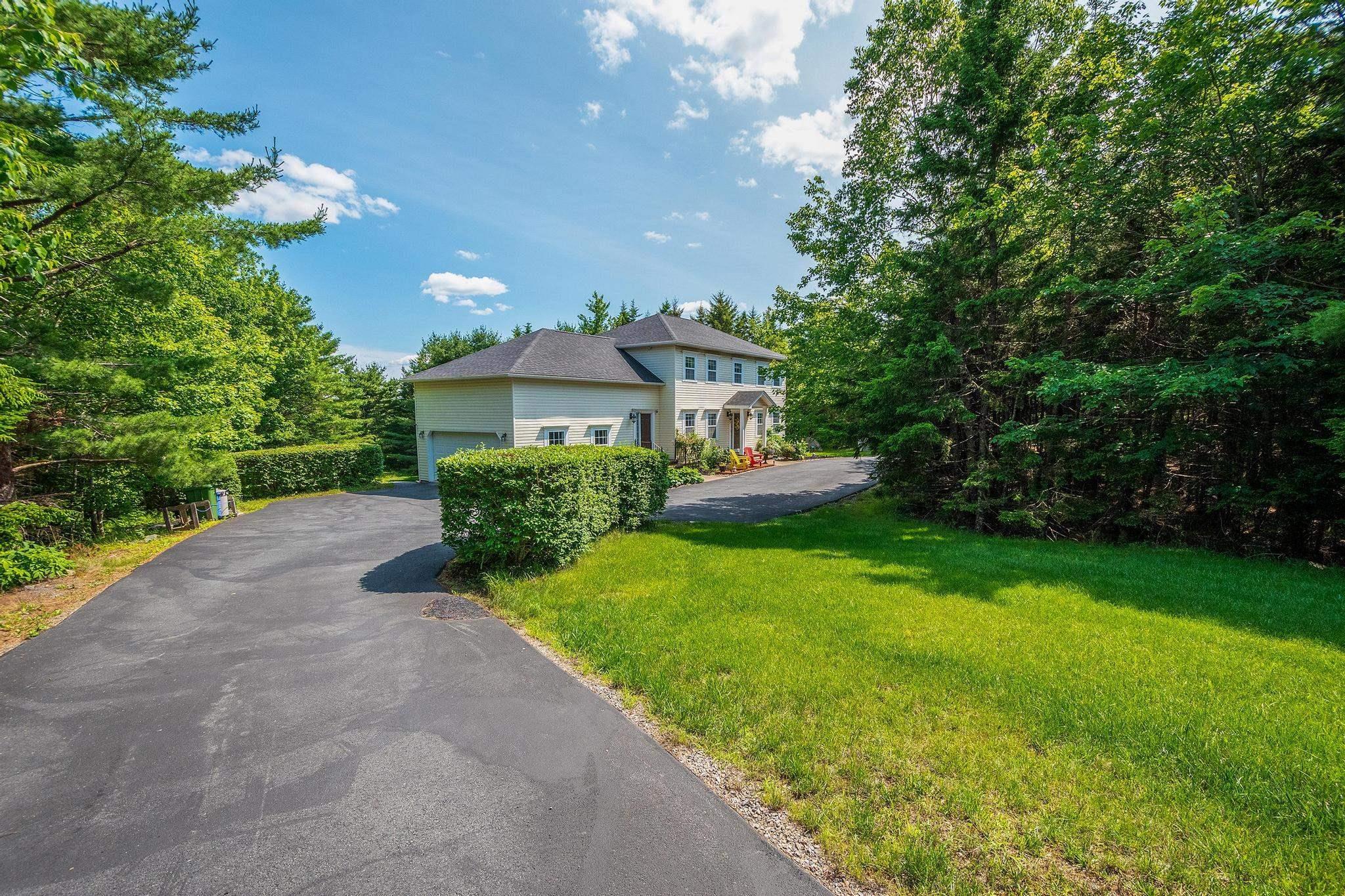 $949,000.00: 27 Lakeshore Drive, Hammonds Plains