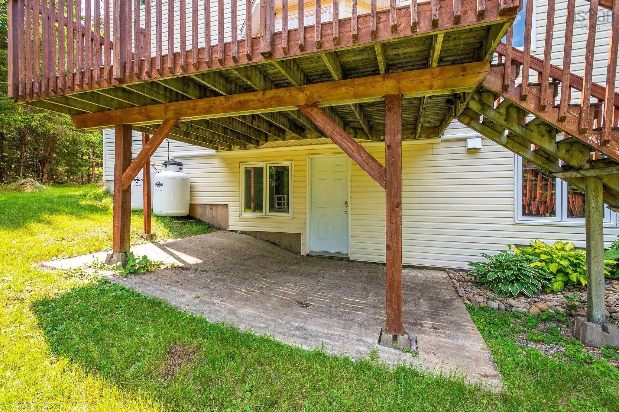 $949,000.00: 27 Lakeshore Drive, Hammonds Plains