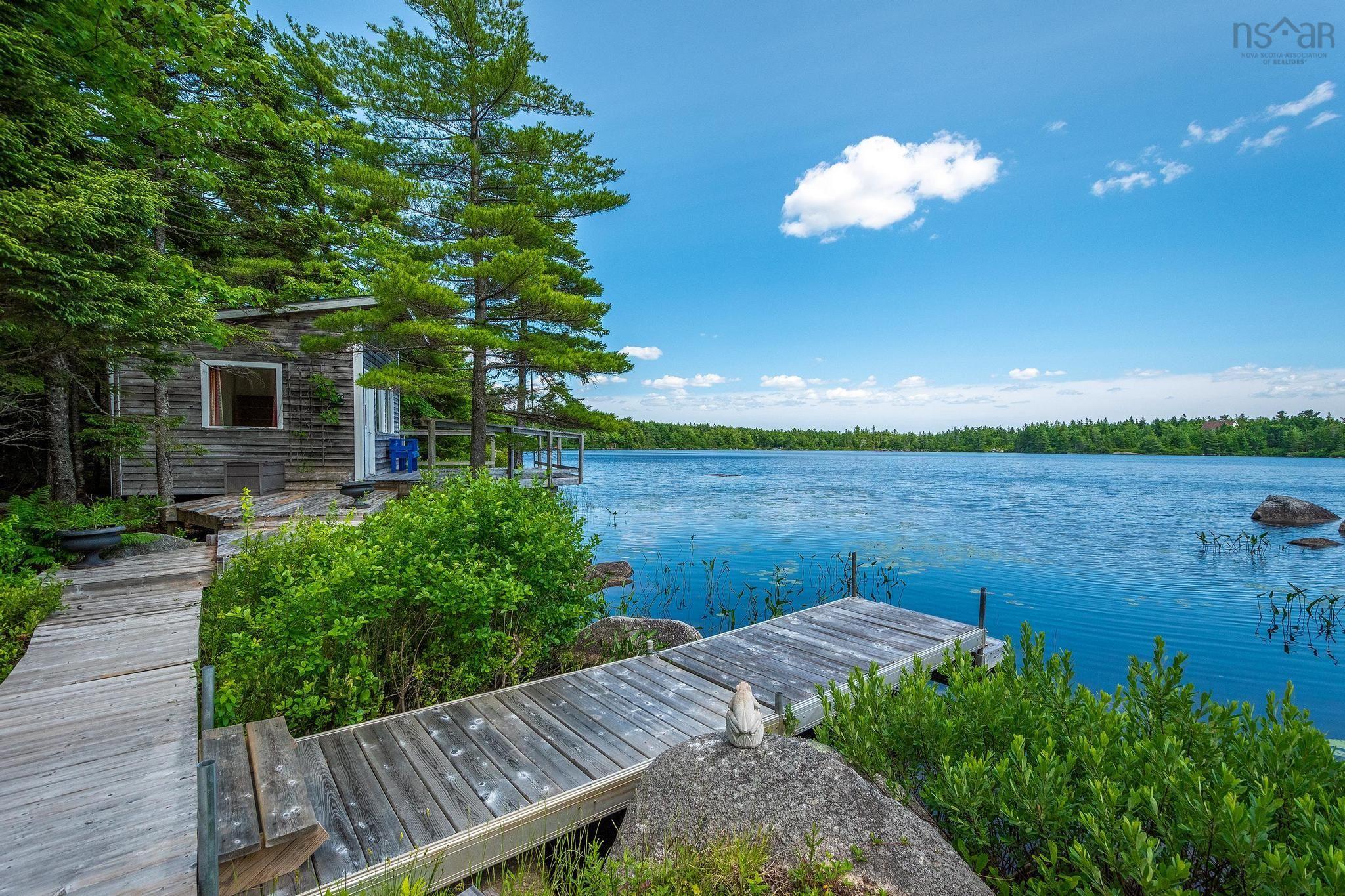 $949,000.00: 27 Lakeshore Drive, Hammonds Plains