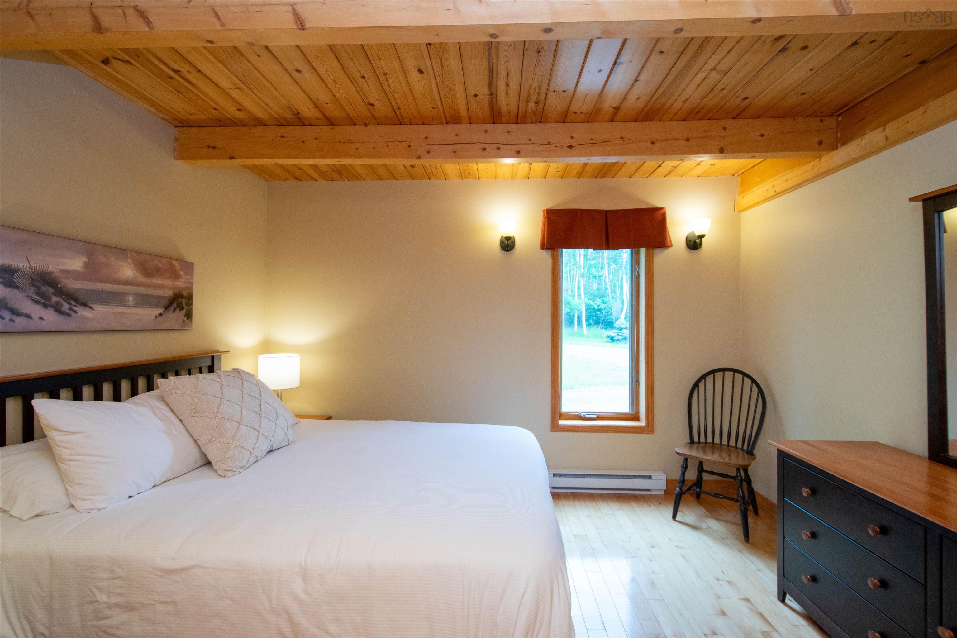 $2,000,000.00: 19-28 Thistle Lane, Braeshore