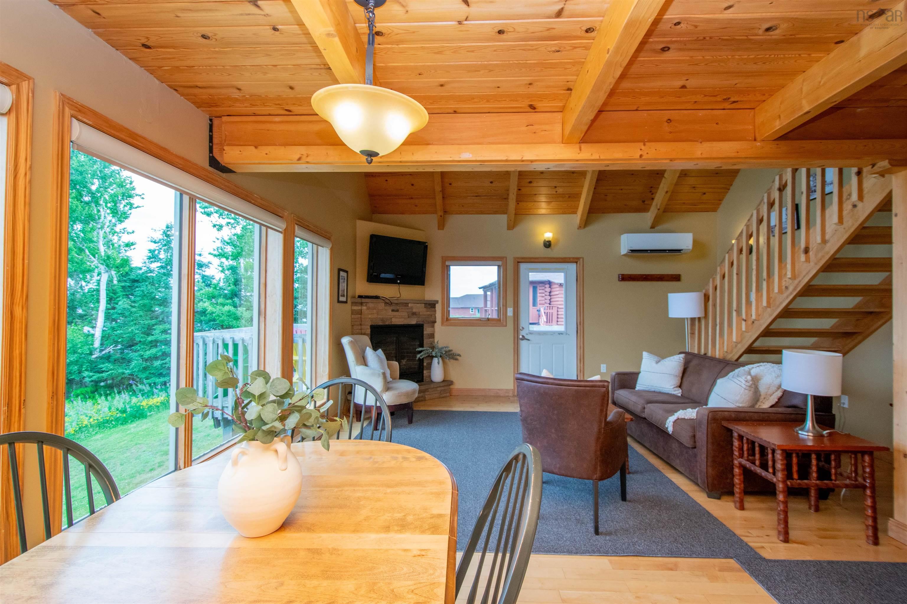 $2,000,000.00: 19-28 Thistle Lane, Braeshore